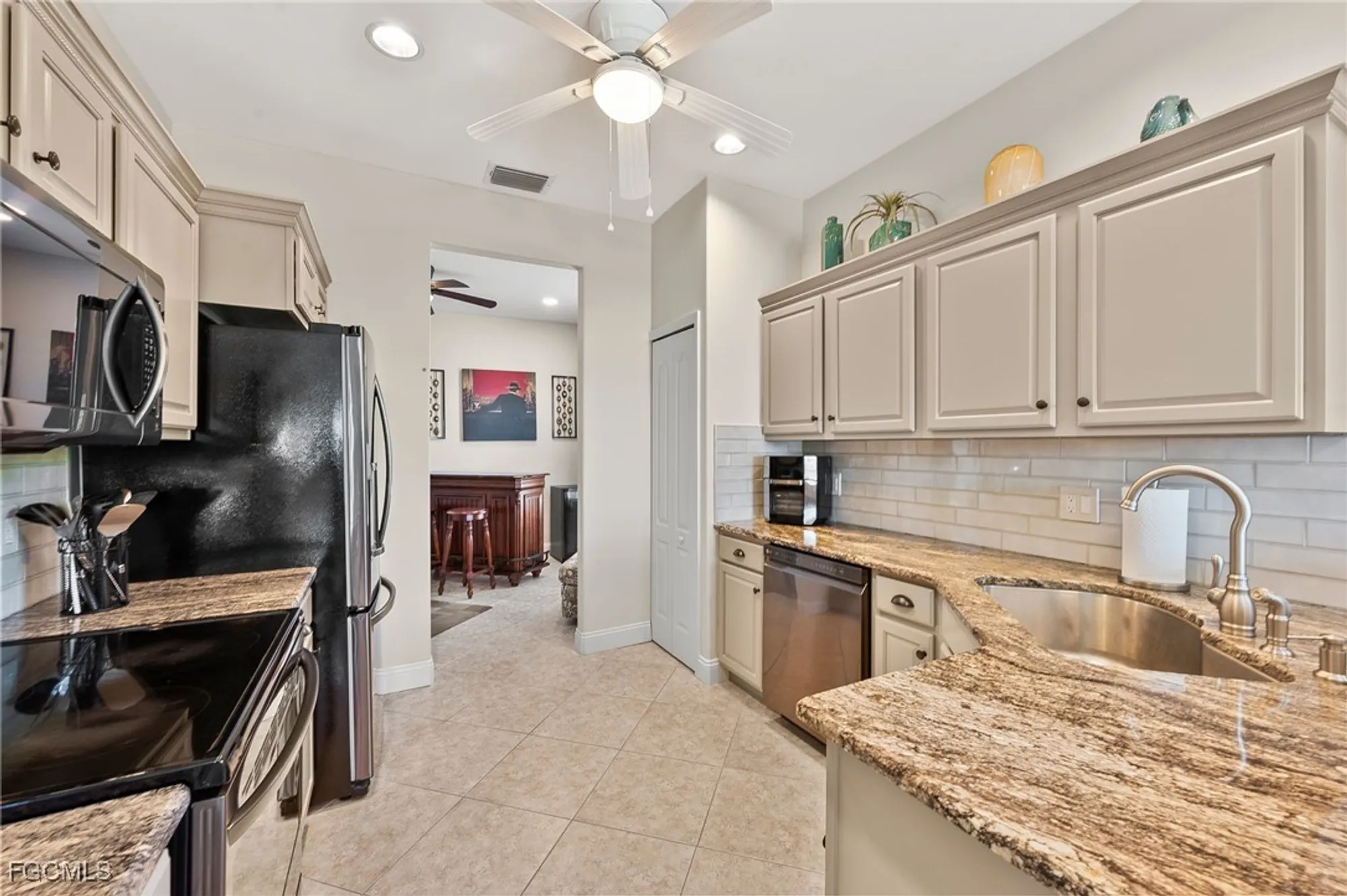 Property Slideshow image 20 of 42 | 11270 jacana ct 2110, Fort Myers, FL, 33908