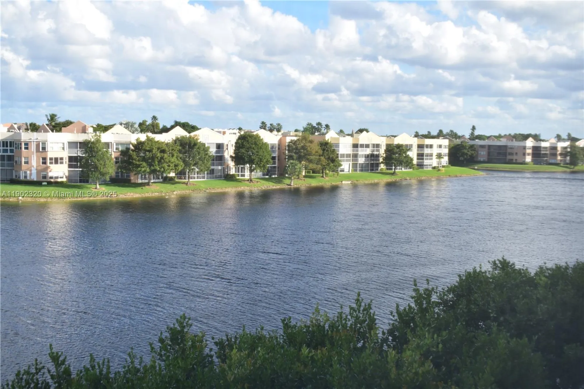 Property Slideshow image 4 of 16 | 7486 trent dr 408, Tamarac, FL, 33321