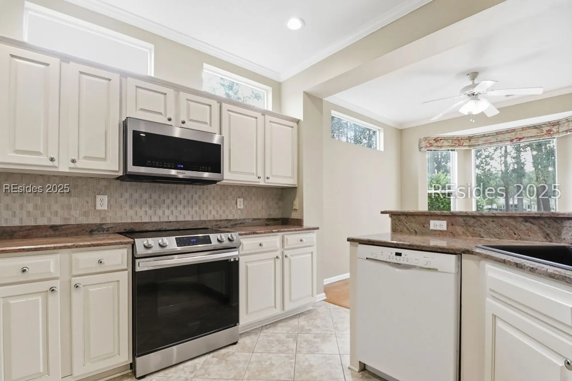 Property Slideshow image 20 of 48 | 20 devant dr, Bluffton, SC, 29909