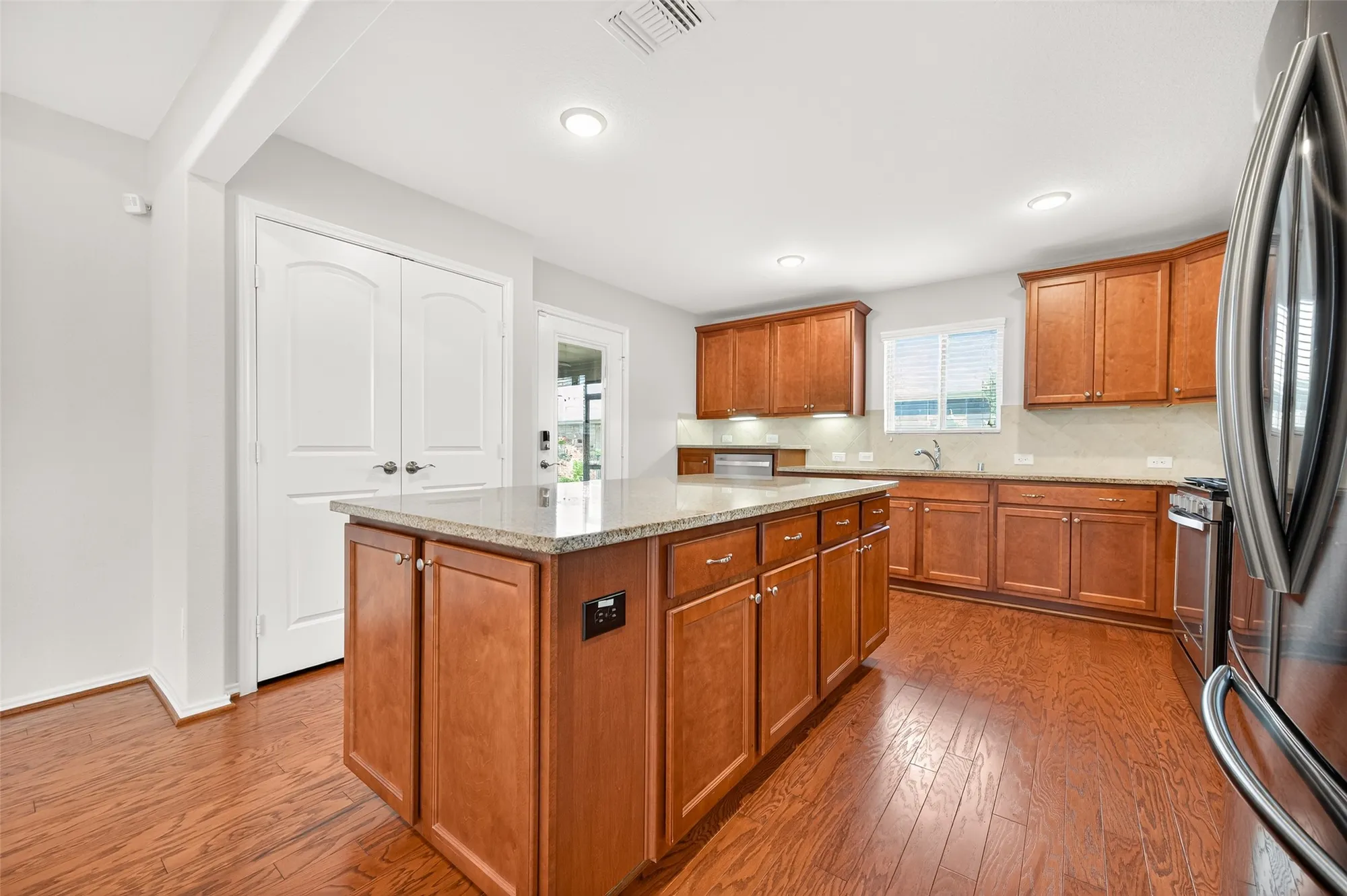 Property Slideshow image 18 of 47 | 3002 rock rose ln, Richmond, TX, 77469
