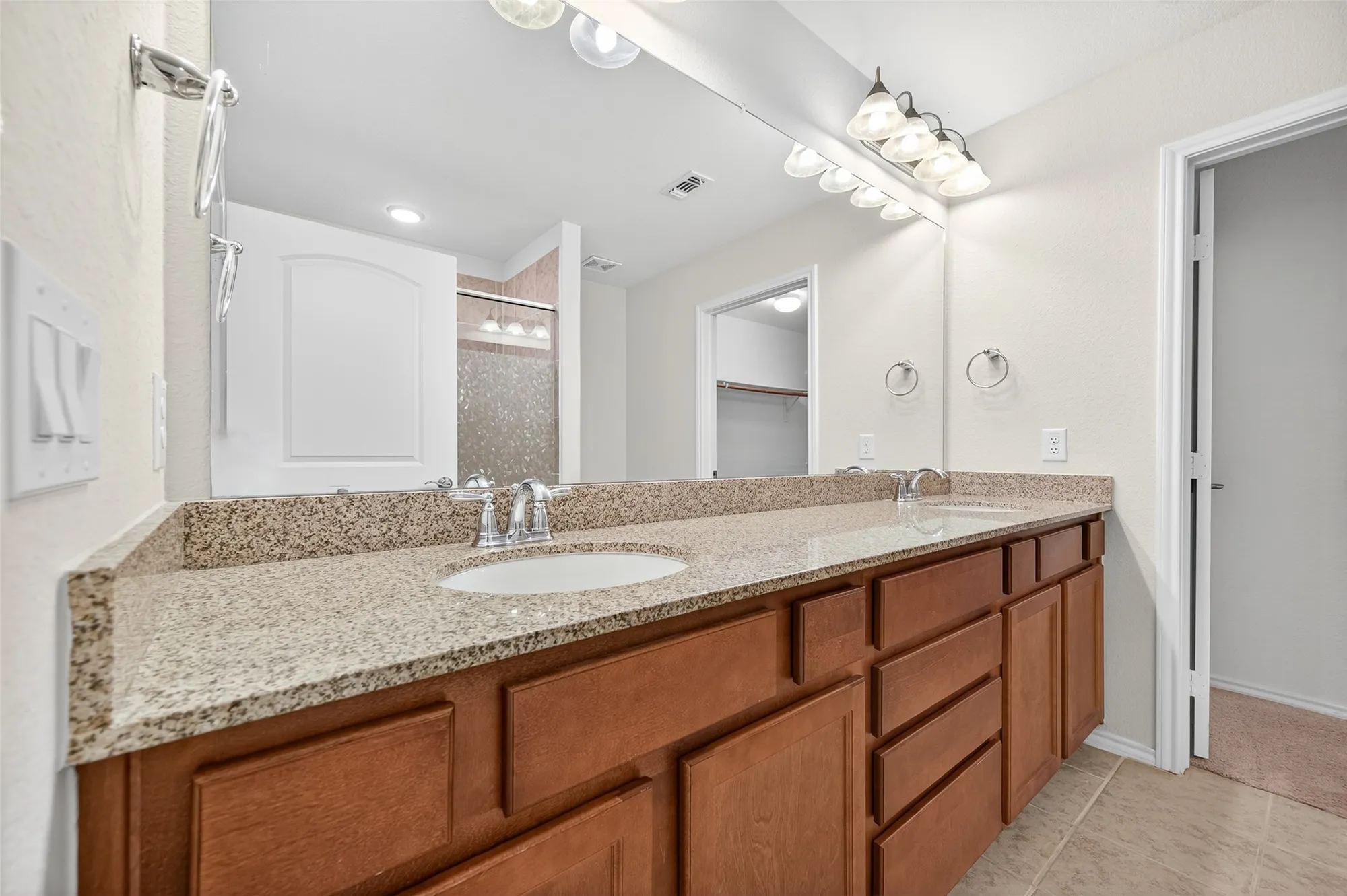 Property Slideshow image 34 of 47 | 3002 rock rose ln, Richmond, TX, 77469
