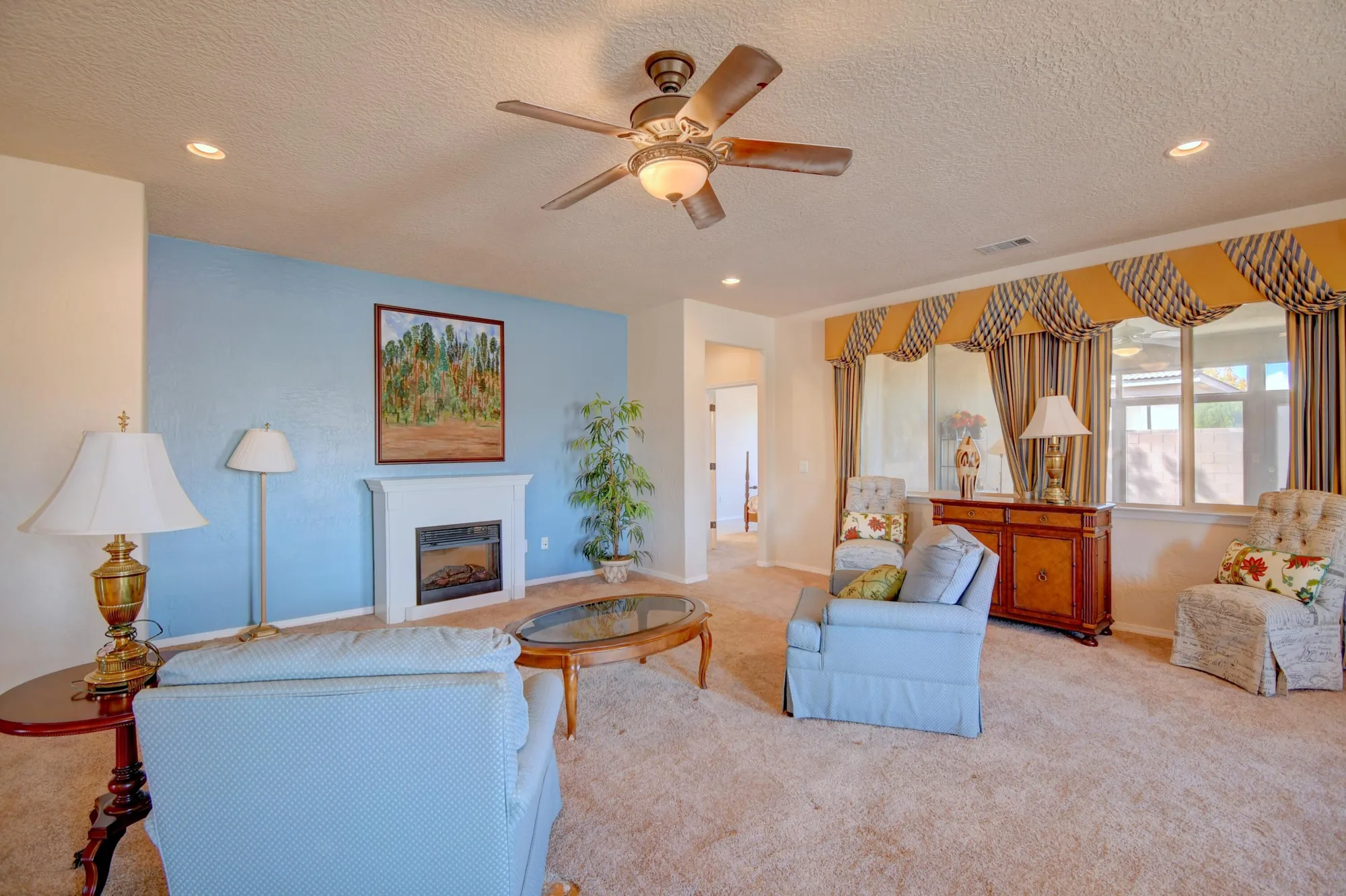 Property Slideshow image 4 of 32 | 901 golden yarrow trl, Bernalillo, NM, 87004