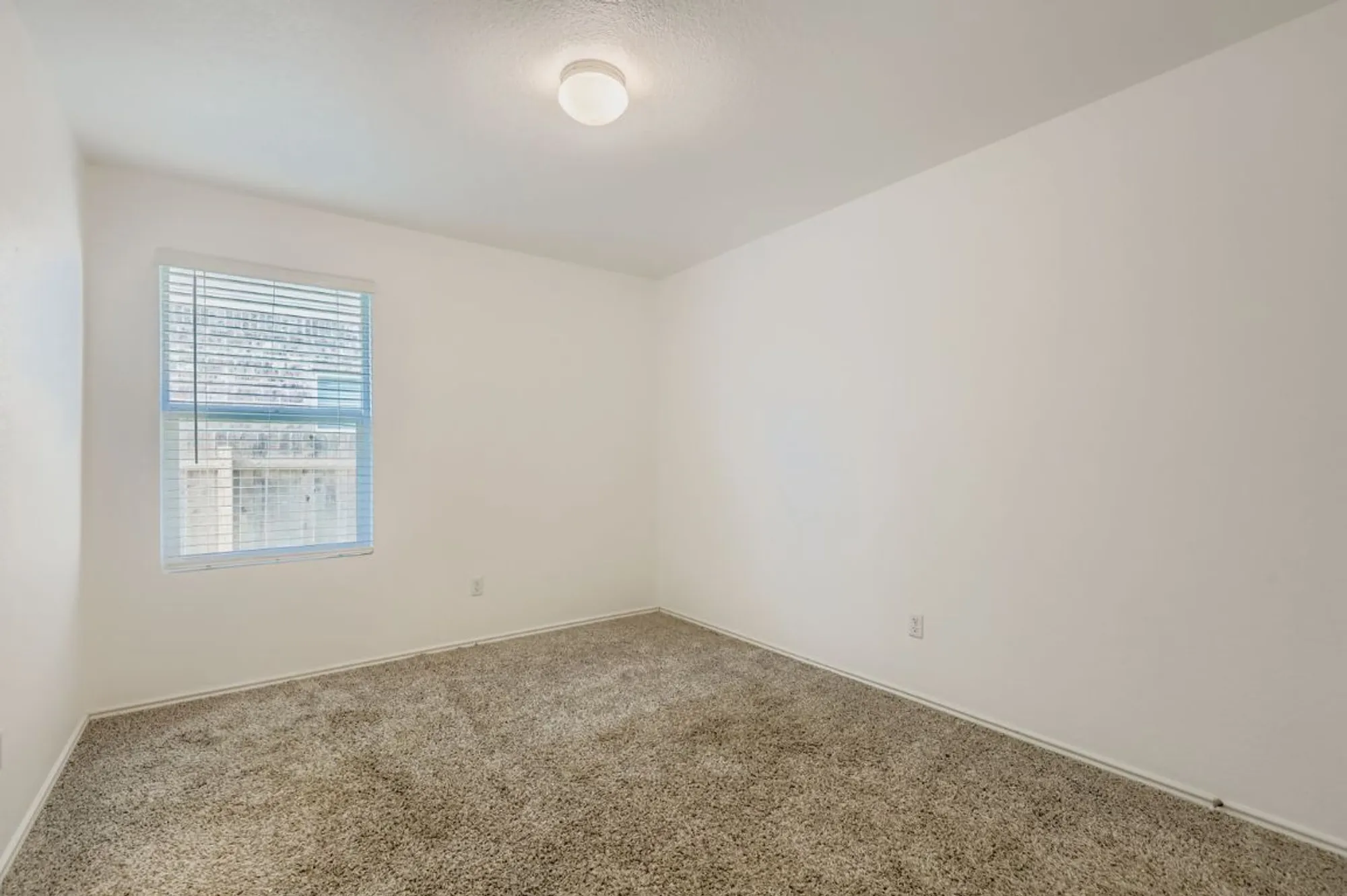 Property Slideshow image 18 of 28 | 128 concho brook bnd, Georgetown, TX, 78626