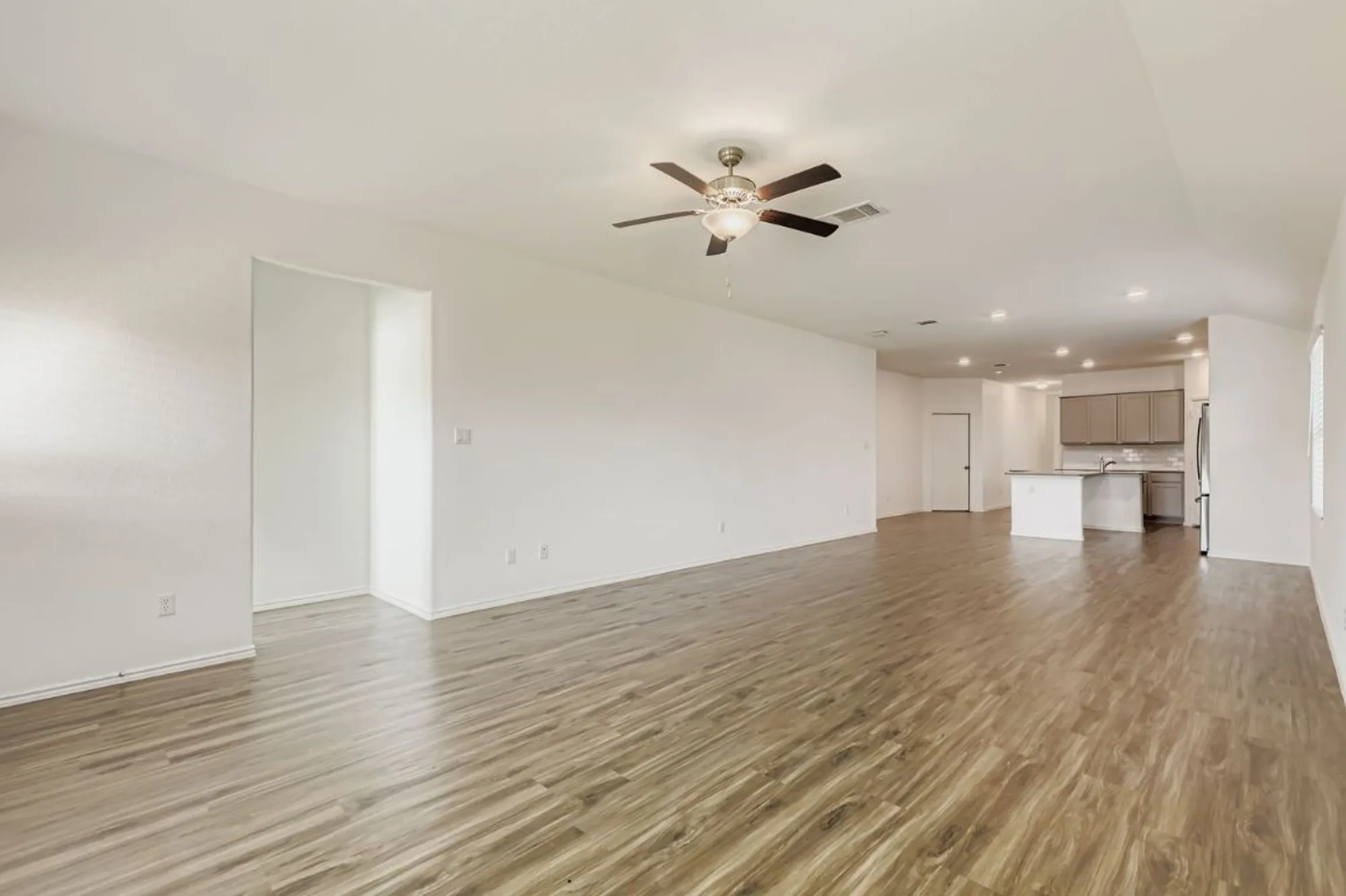 Property Slideshow image 6 of 28 | 128 concho brook bnd, Georgetown, TX, 78626