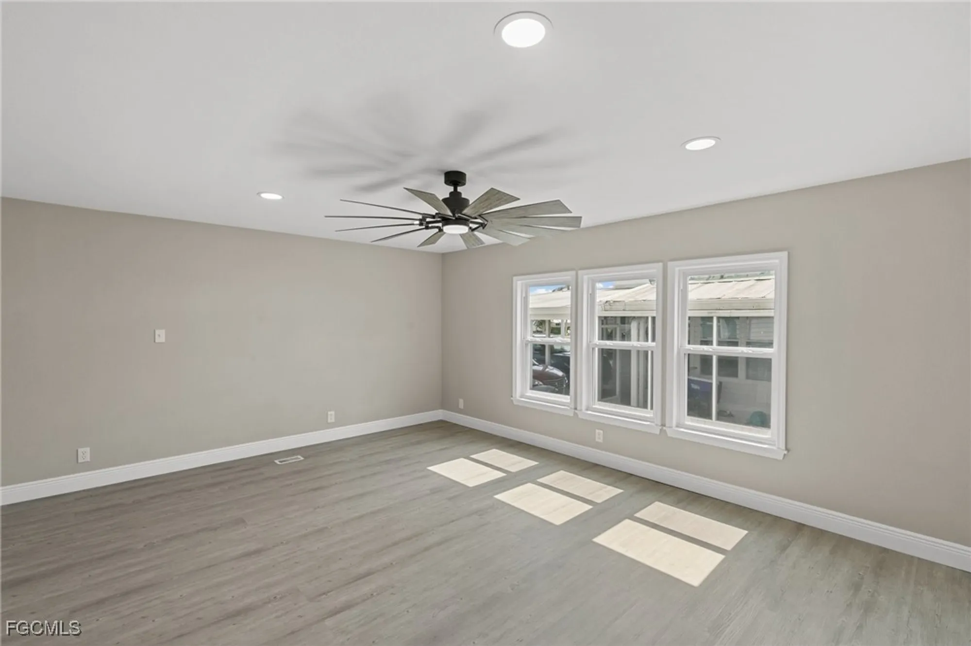 Property Slideshow image 16 of 28 | 57 san remo cir, Naples, FL, 34112