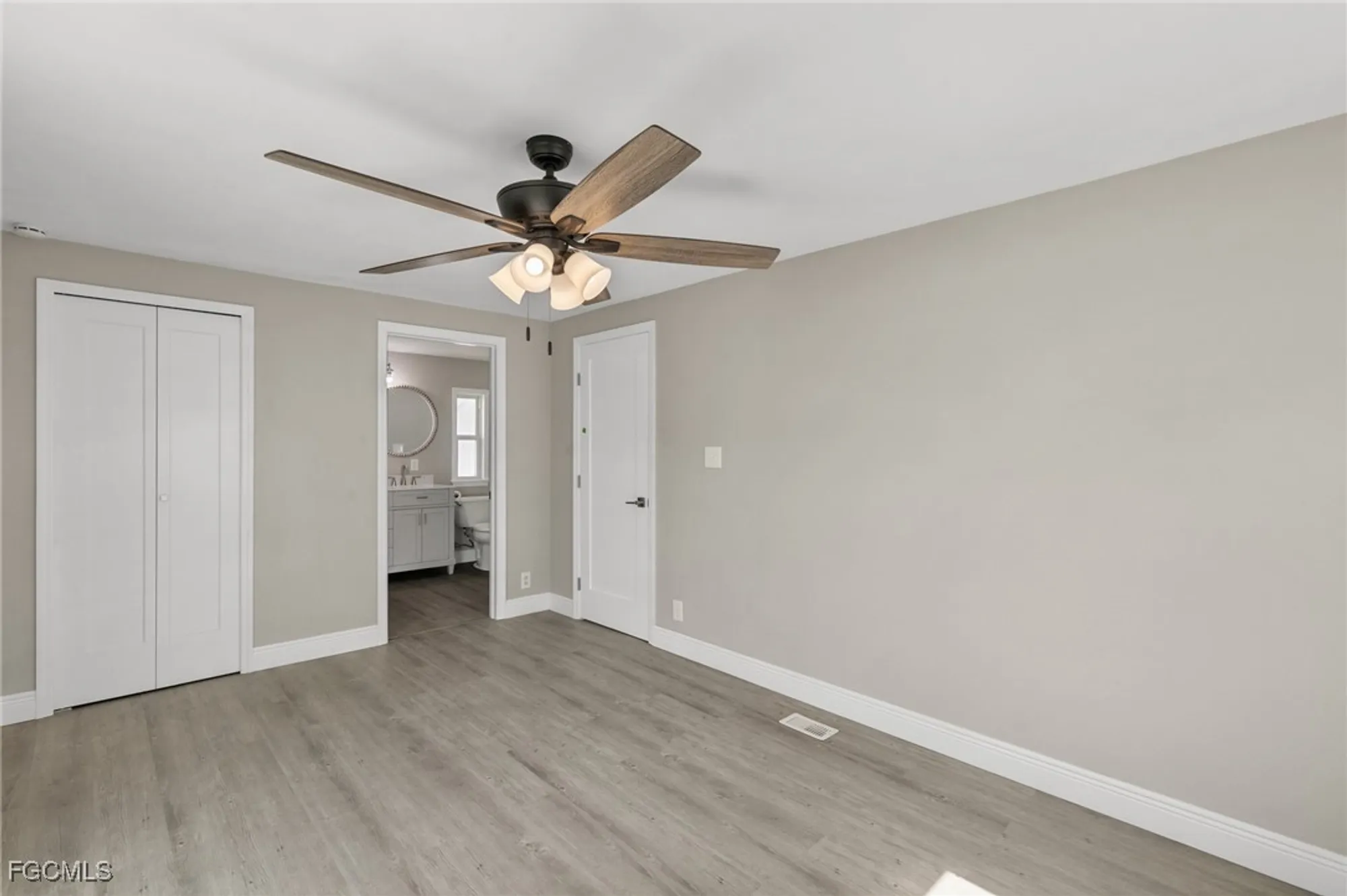 Property Slideshow image 19 of 28 | 57 san remo cir, Naples, FL, 34112