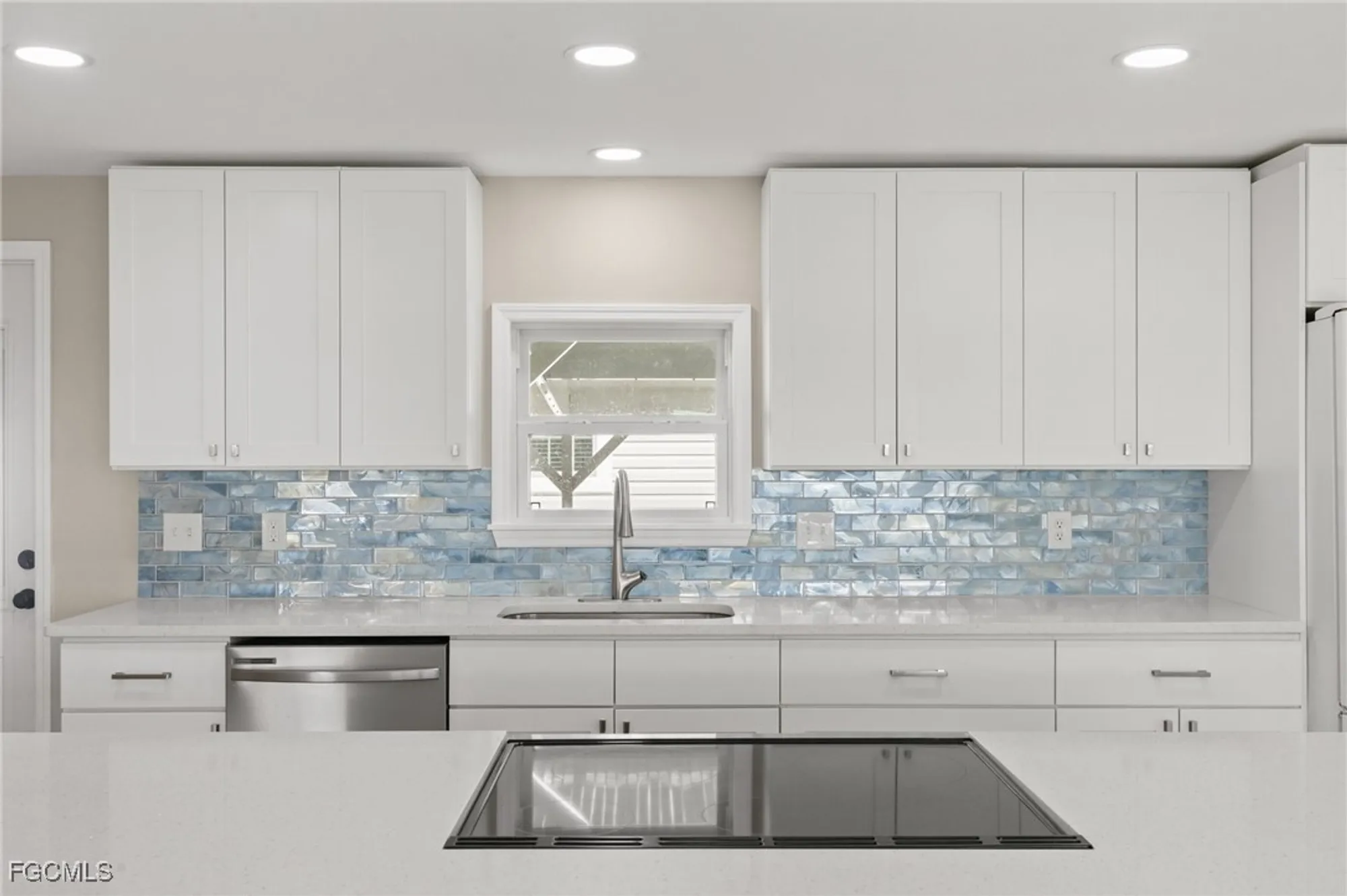 Property Slideshow image 10 of 28 | 57 san remo cir, Naples, FL, 34112