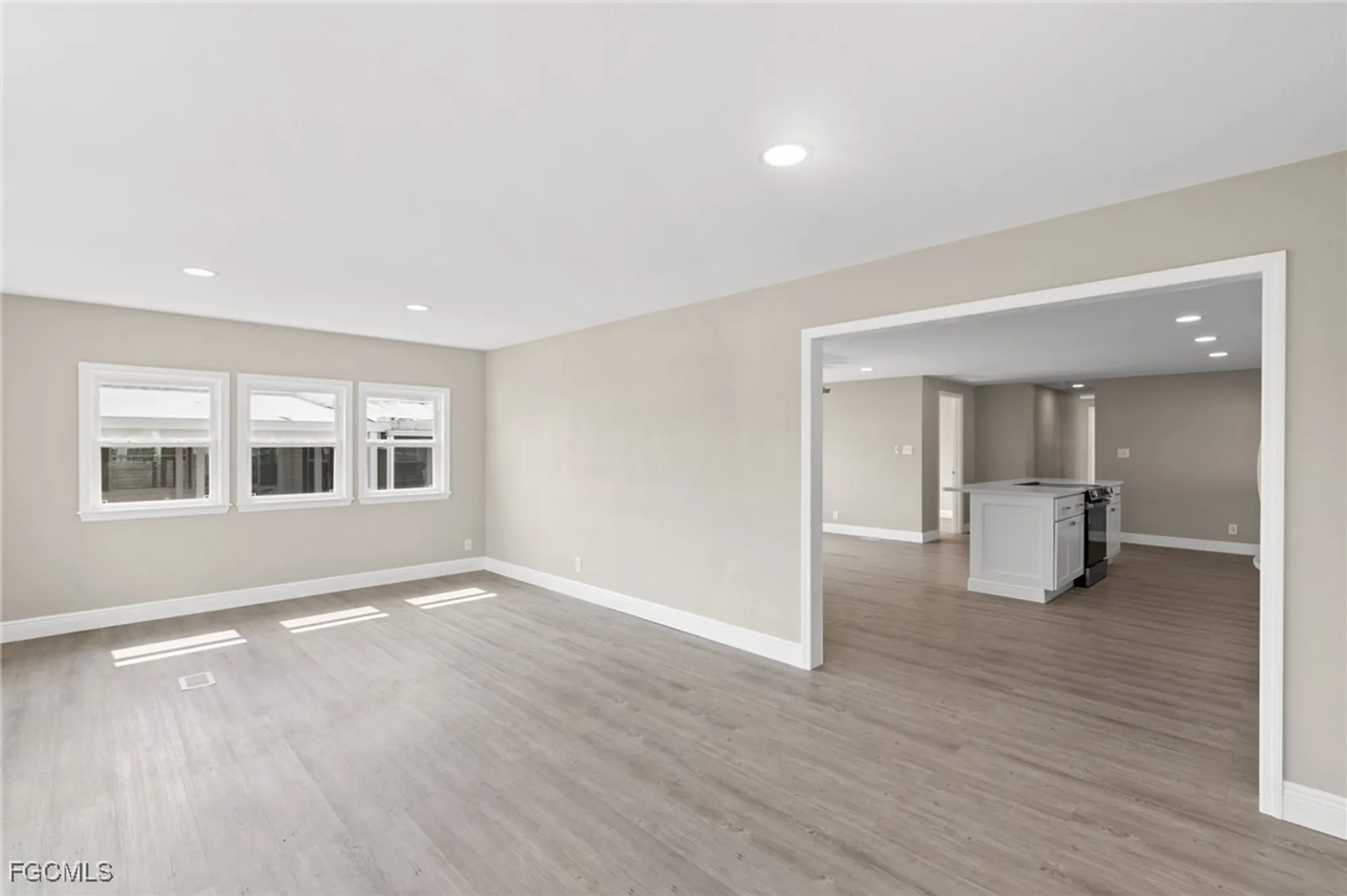 Property Slideshow image 6 of 28 | 57 san remo cir, Naples, FL, 34112