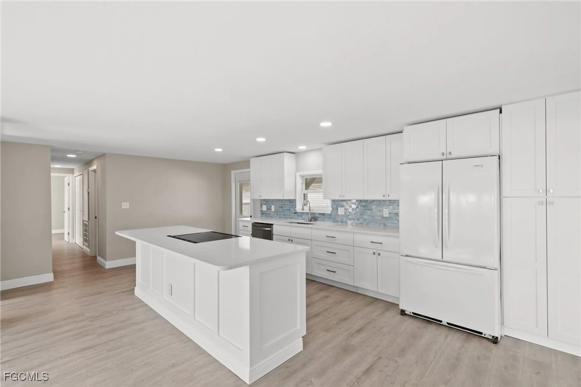 Property Slideshow image 8 of 28 | 57 san remo cir, Naples, FL, 34112