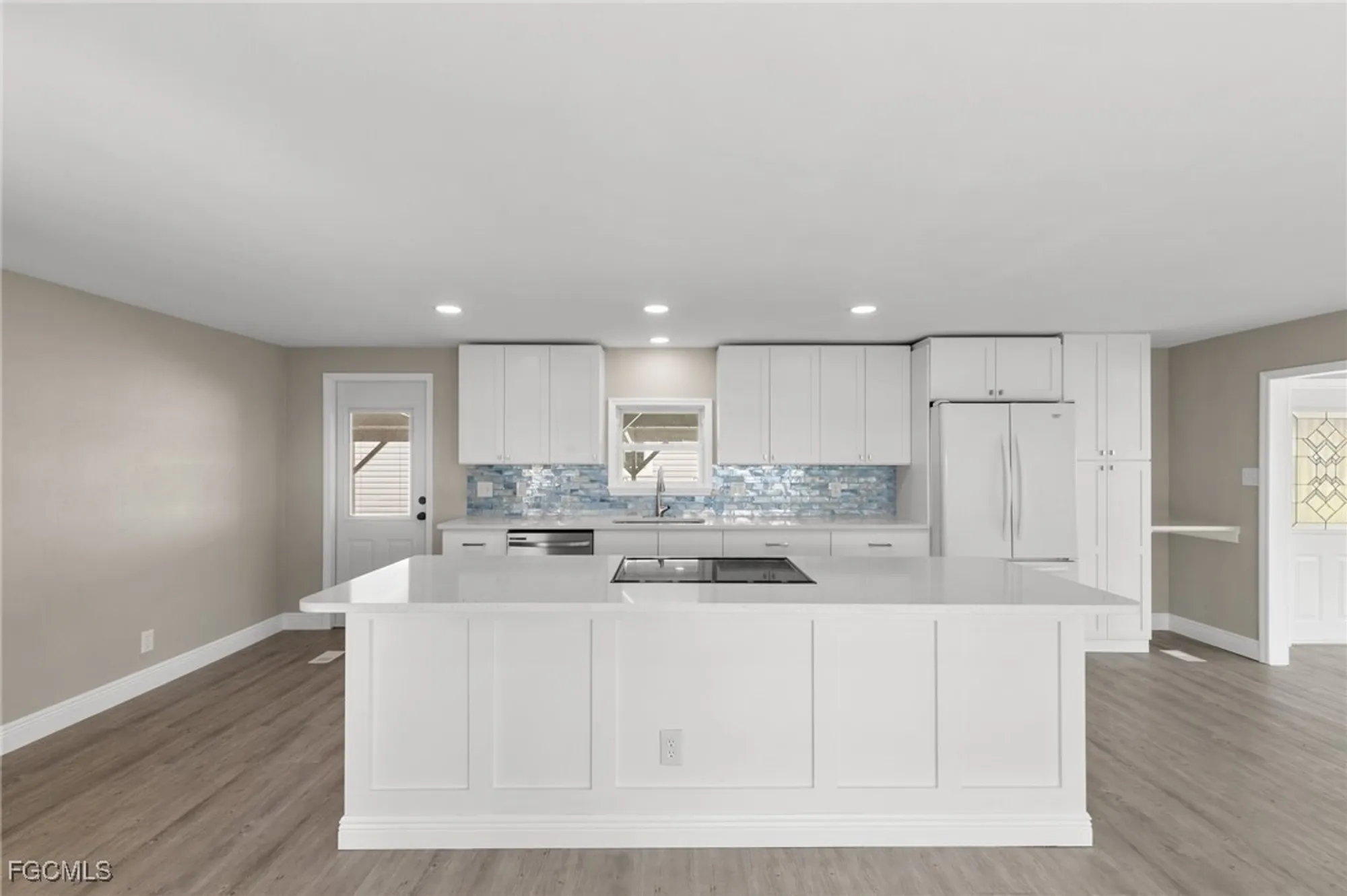 Property Slideshow image 9 of 28 | 57 san remo cir, Naples, FL, 34112