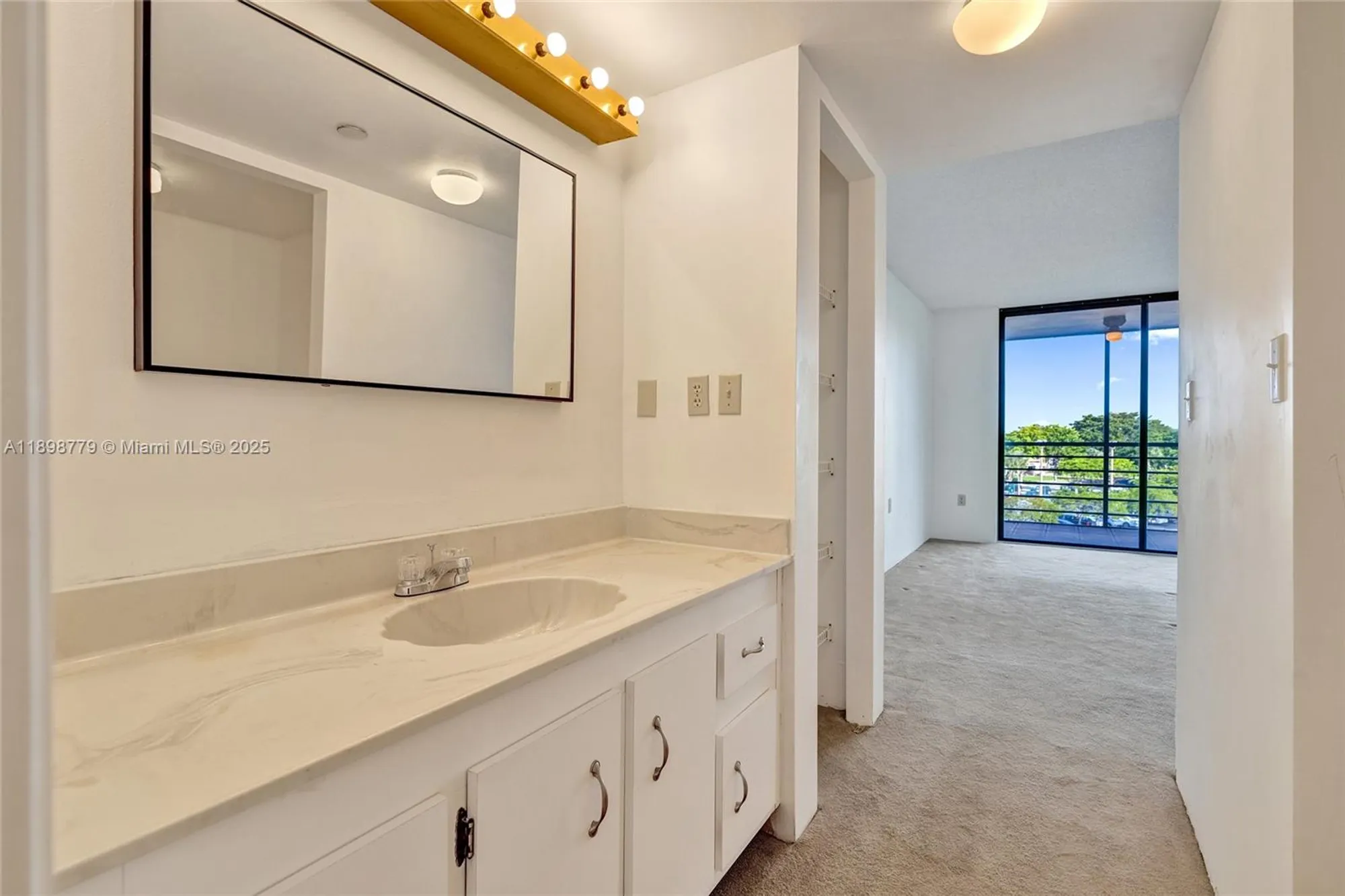 Property Slideshow image 17 of 34 | 1200 saint charles pl 413, Pembroke Pines, FL, 33026