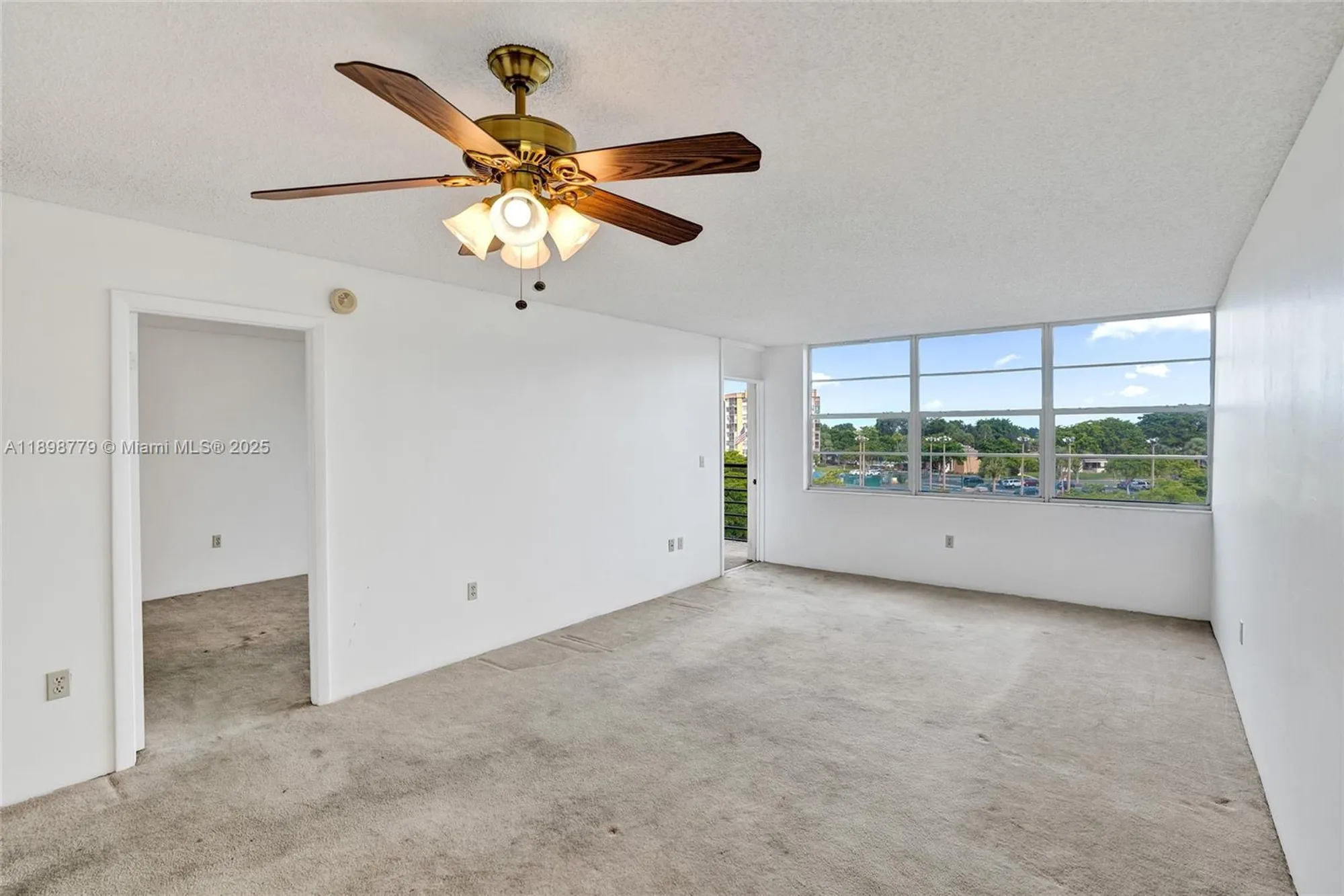 Property Slideshow image 6 of 34 | 1200 saint charles pl 413, Pembroke Pines, FL, 33026