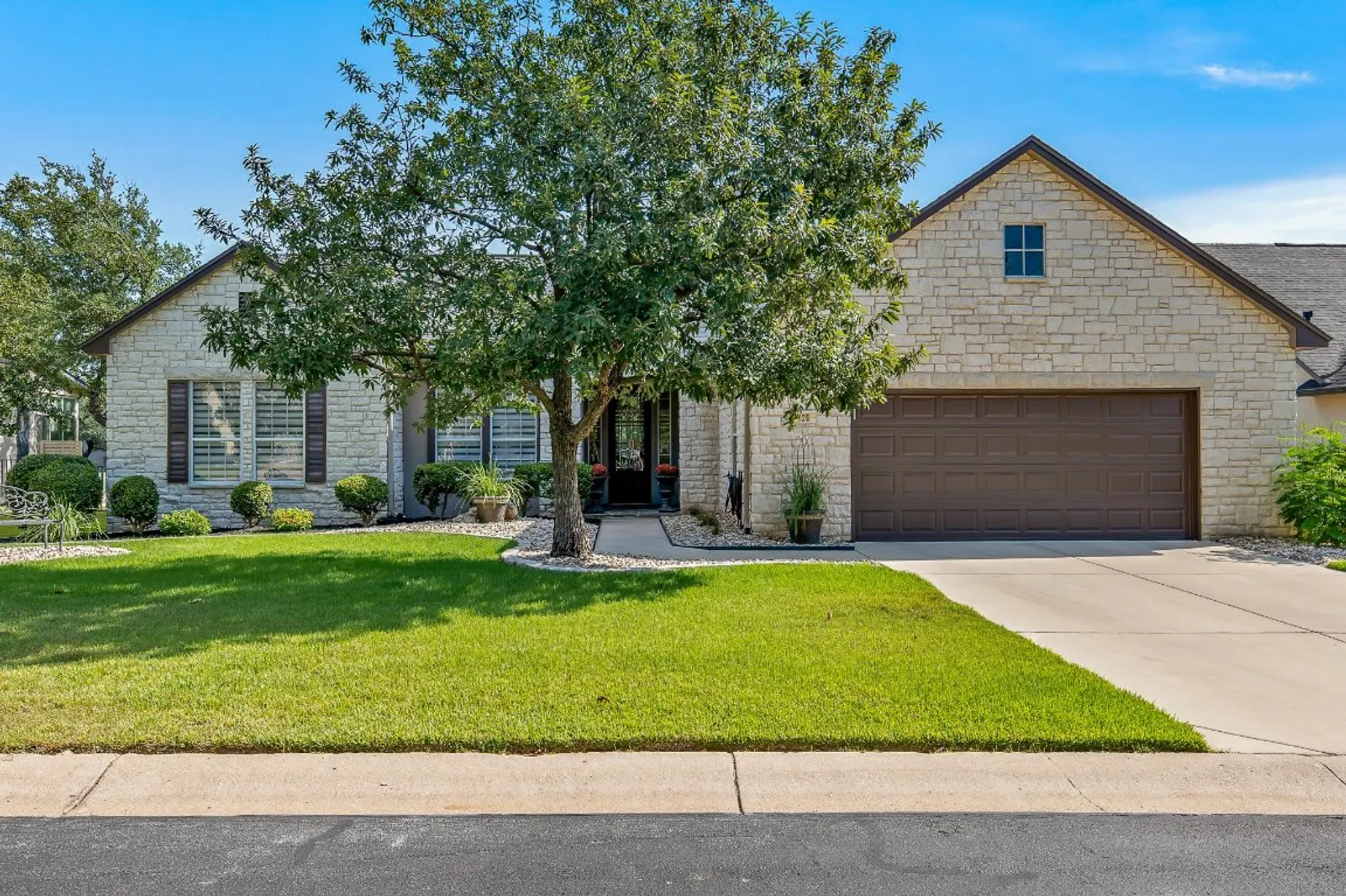 Property Slideshow image 35 of 36 | 126 enchanted dr, Georgetown, TX, 78633