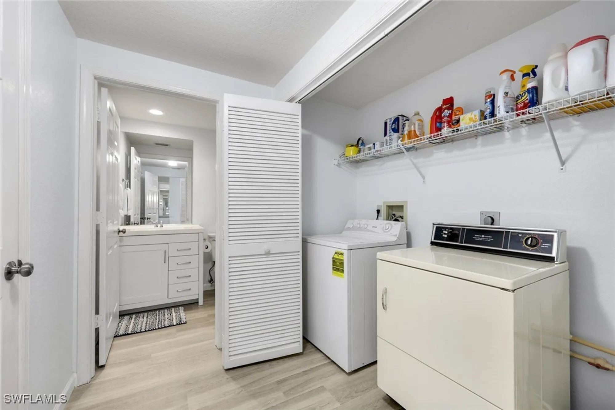 Property Slideshow image 22 of 28 | 6030 chardonnay ln apt 203, Naples, FL, 34119