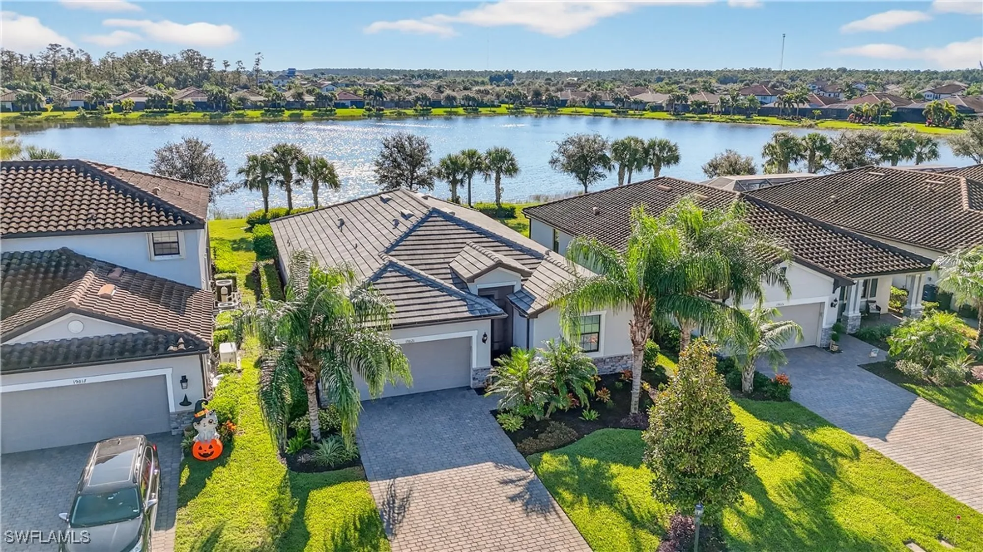 Property Slideshow image 32 of 41 | 19821 bittersweet ln, Estero, FL, 33928