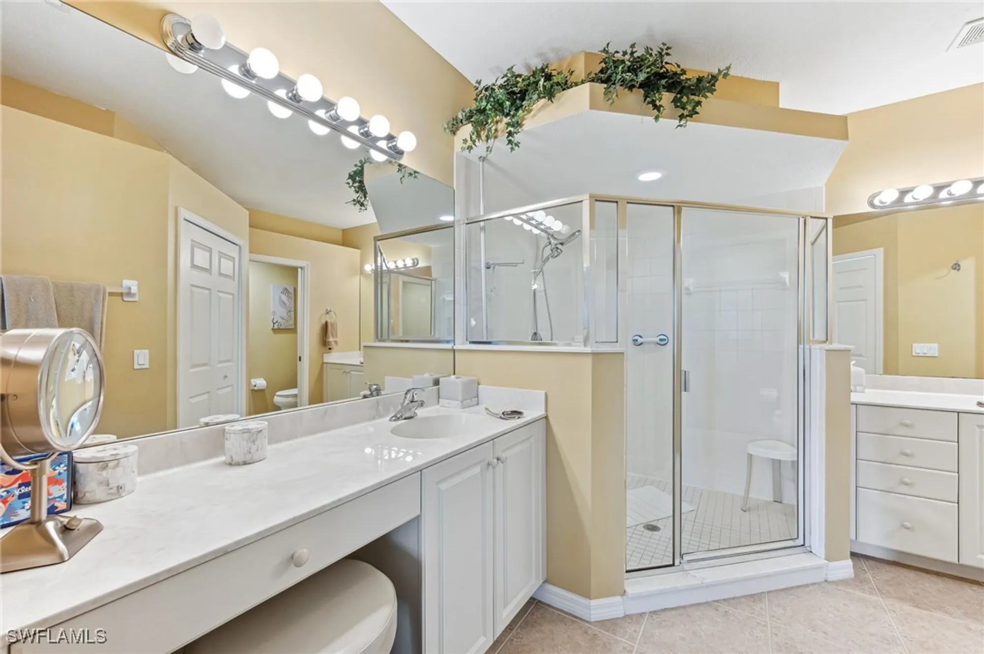 Property Slideshow image 16 of 25 | 20051 seagrove st unit 1208, Estero, FL, 33928