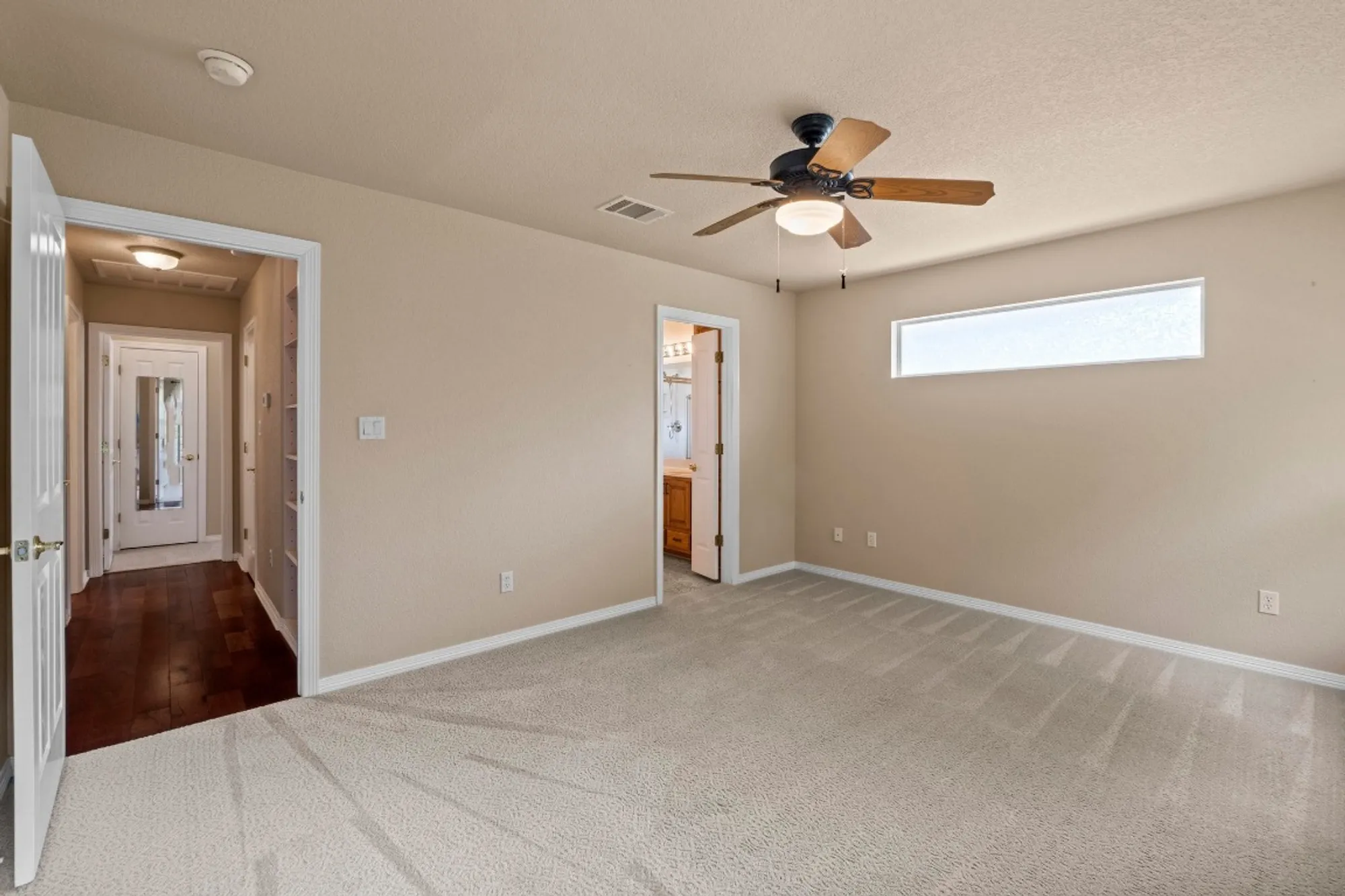 Property Slideshow image 21 of 33 | 125 sabine dr, Georgetown, TX, 78628