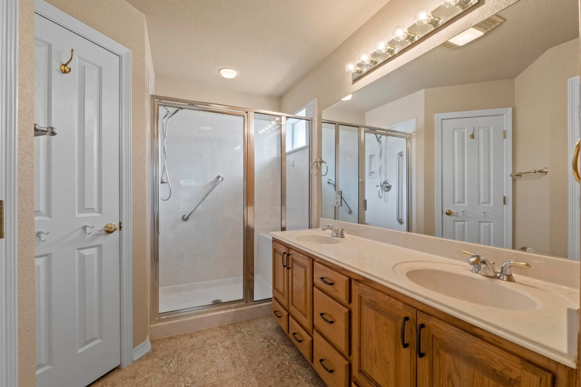 Property Slideshow image 22 of 33 | 125 sabine dr, Georgetown, TX, 78628