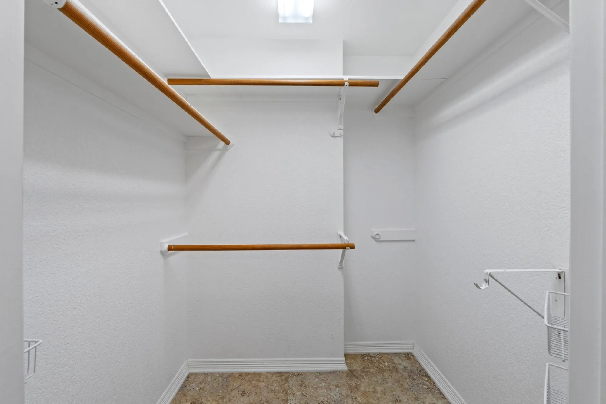 Property Slideshow image 23 of 33 | 125 sabine dr, Georgetown, TX, 78628