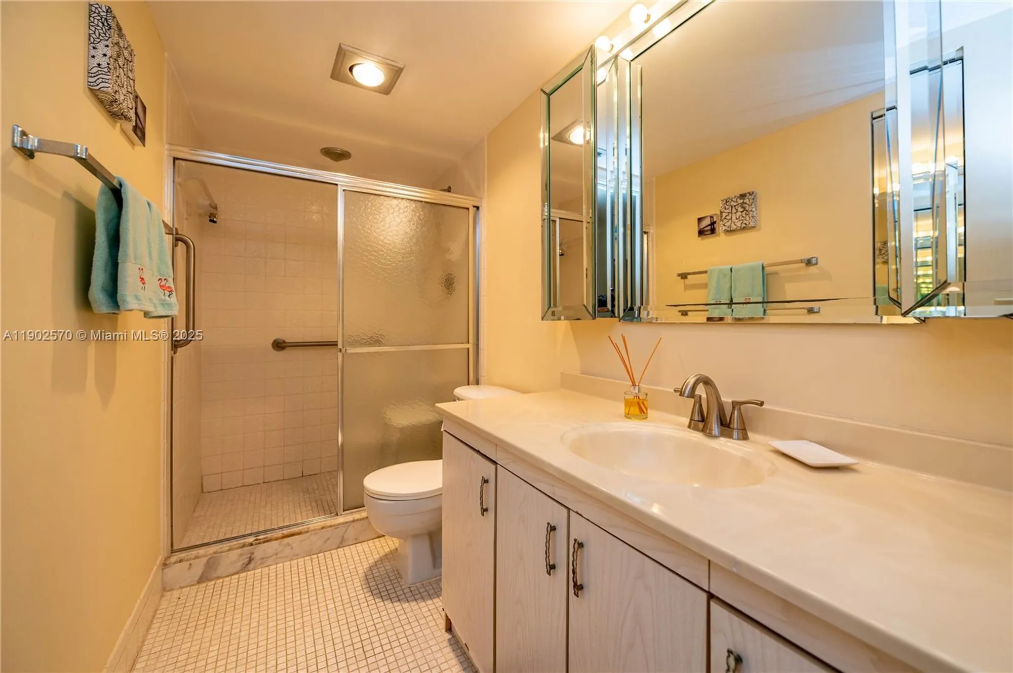 Property Slideshow image 24 of 48 | 2101 lucaya bnd apt c1, Coconut Creek, FL, 33066