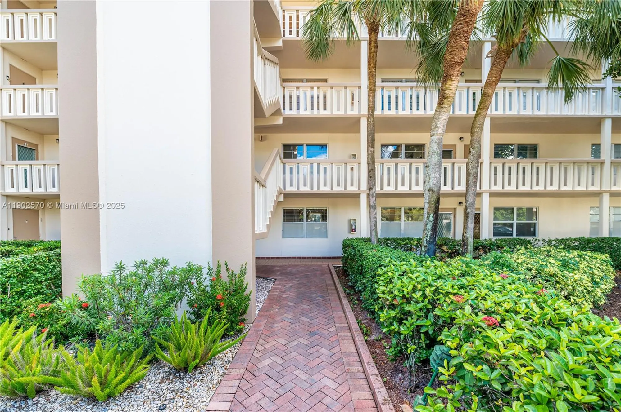 Property Slideshow image 31 of 48 | 2101 lucaya bnd apt c1, Coconut Creek, FL, 33066