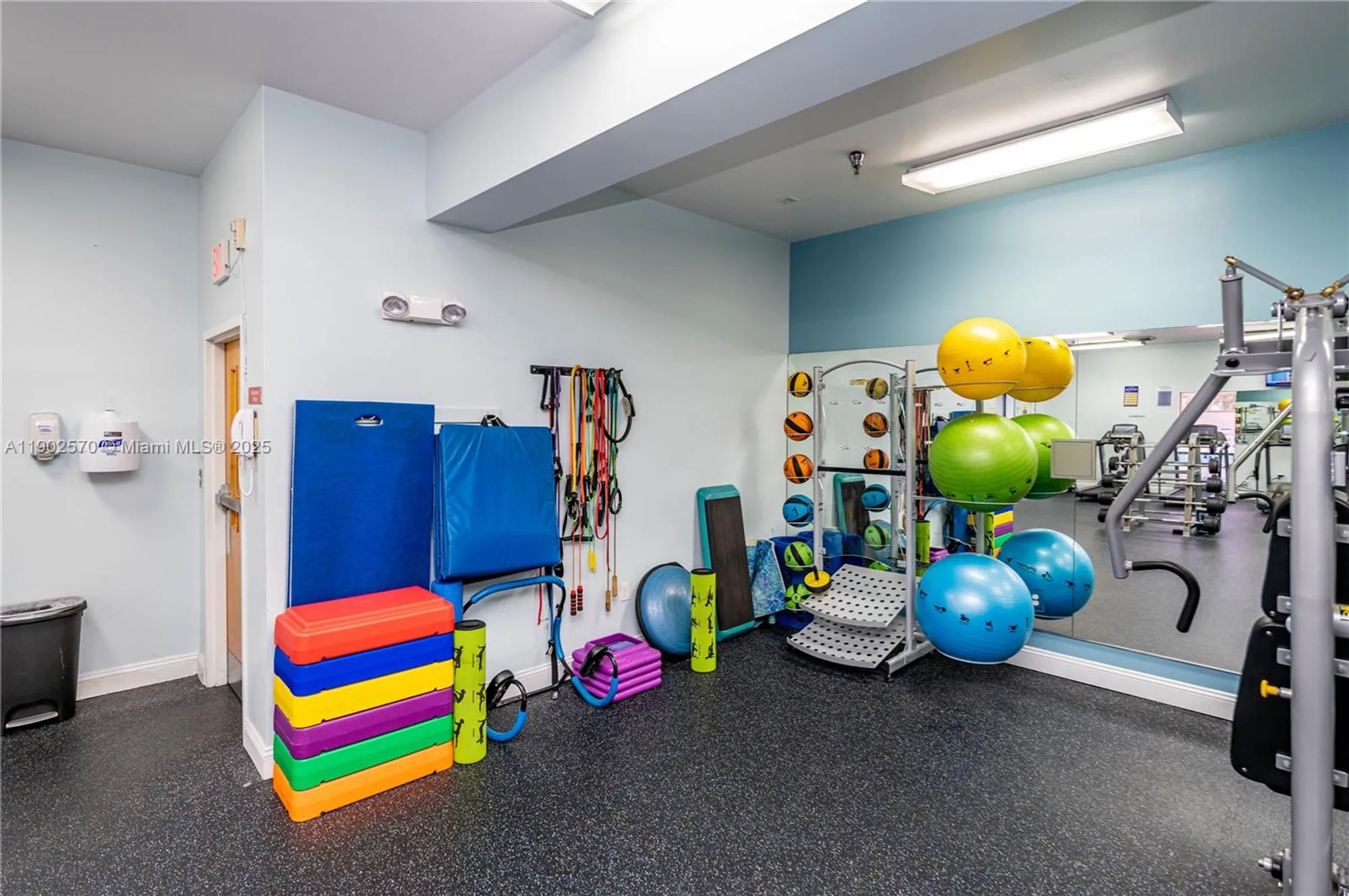 Property Slideshow image 44 of 48 | 2101 lucaya bnd apt c1, Coconut Creek, FL, 33066