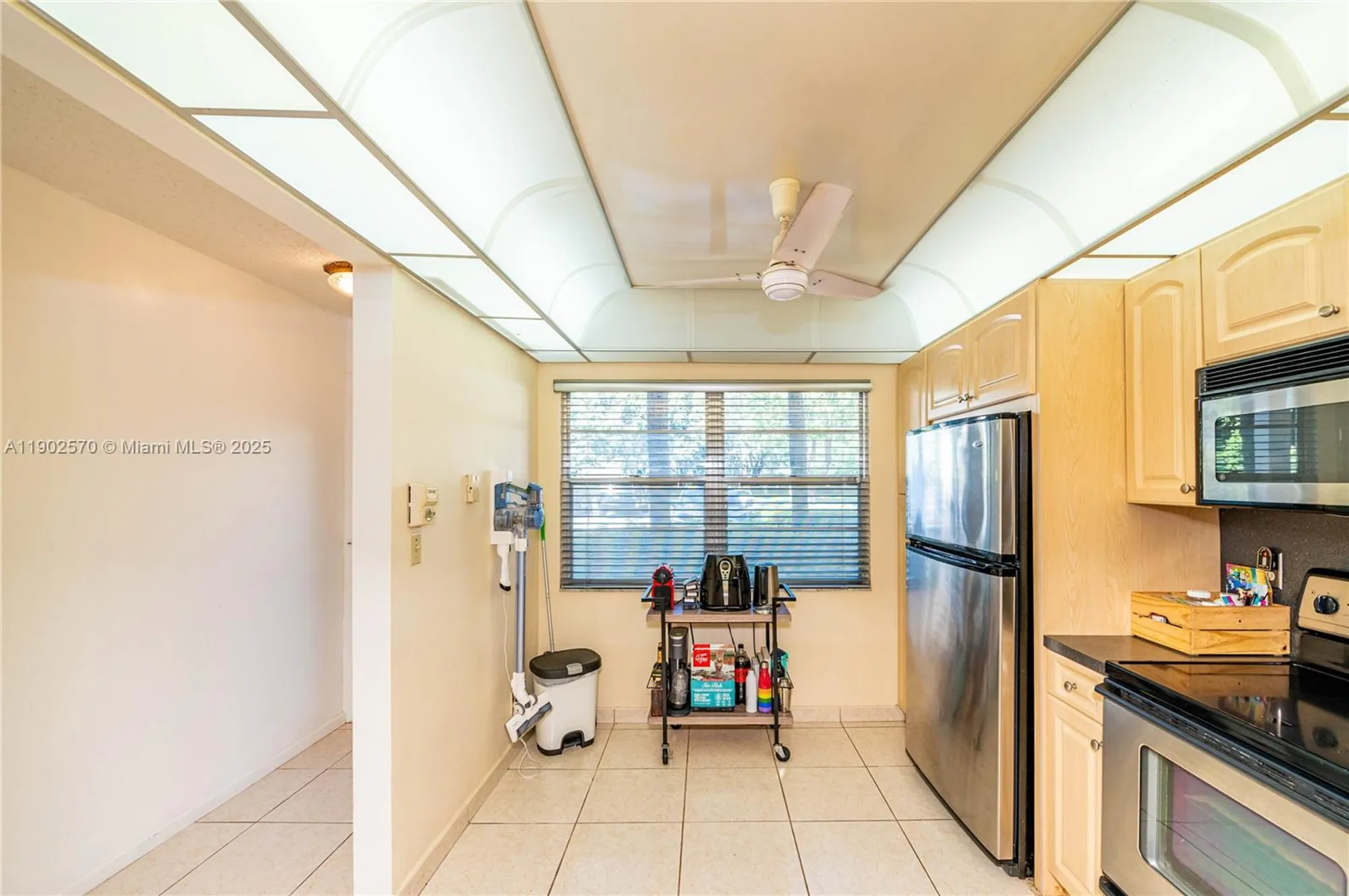 Property Slideshow image 6 of 48 | 2101 lucaya bnd apt c1, Coconut Creek, FL, 33066