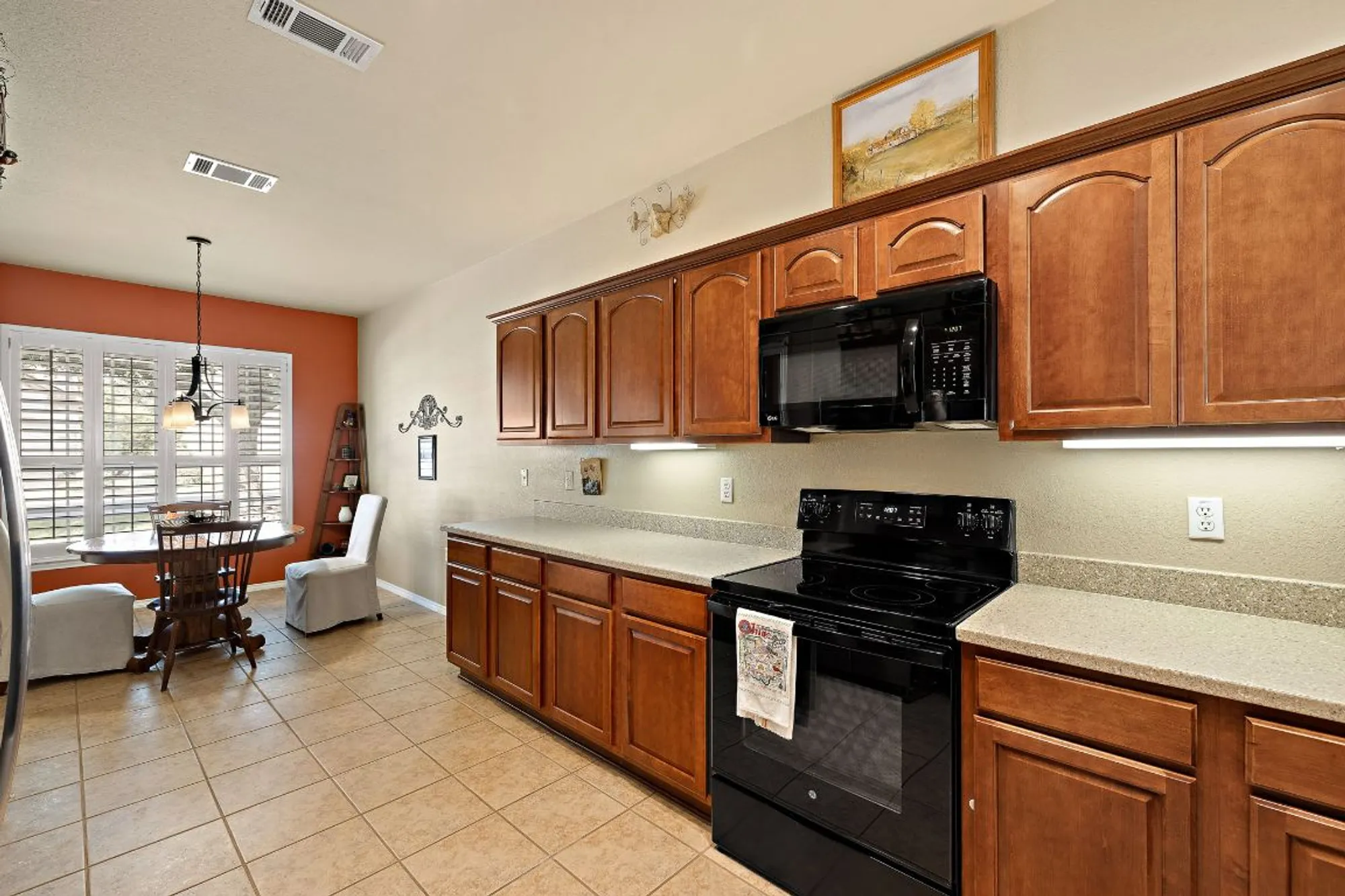 Property Slideshow image 10 of 26 | 406 sundance ln, Georgetown, TX, 78633