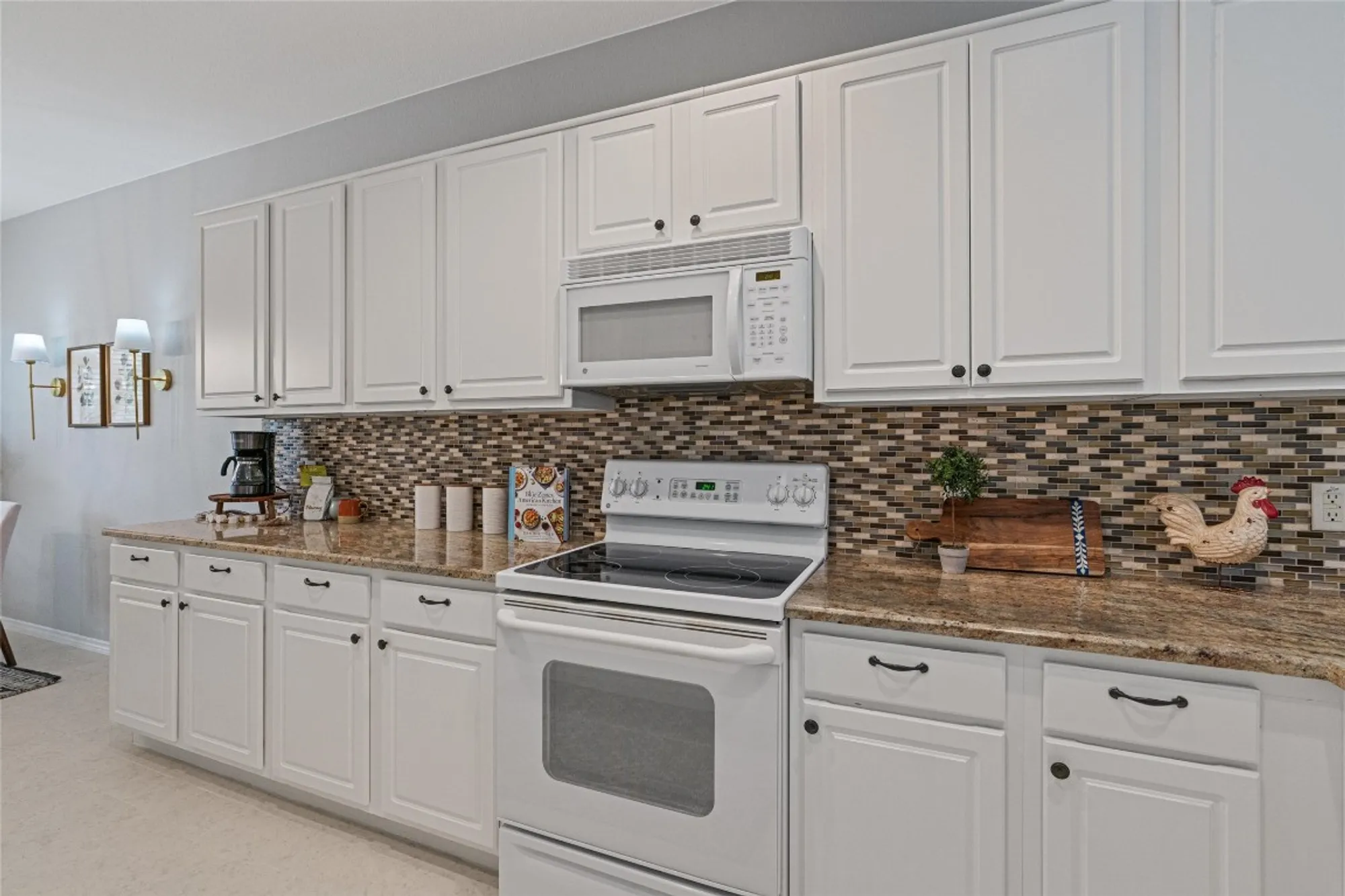 Property Slideshow image 13 of 30 | 225 crockett loop, Georgetown, TX, 78633