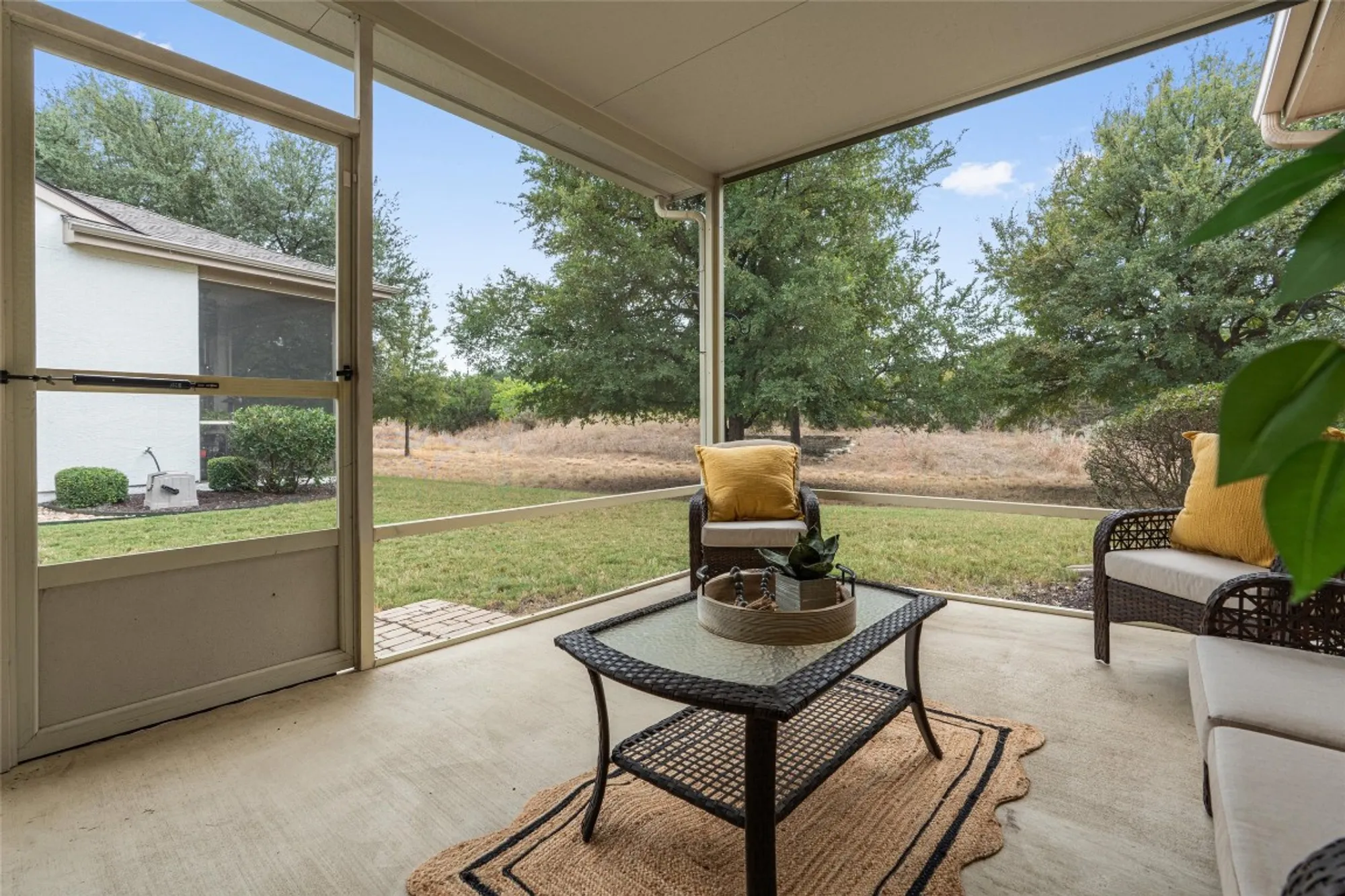 Property Slideshow image 24 of 30 | 225 crockett loop, Georgetown, TX, 78633
