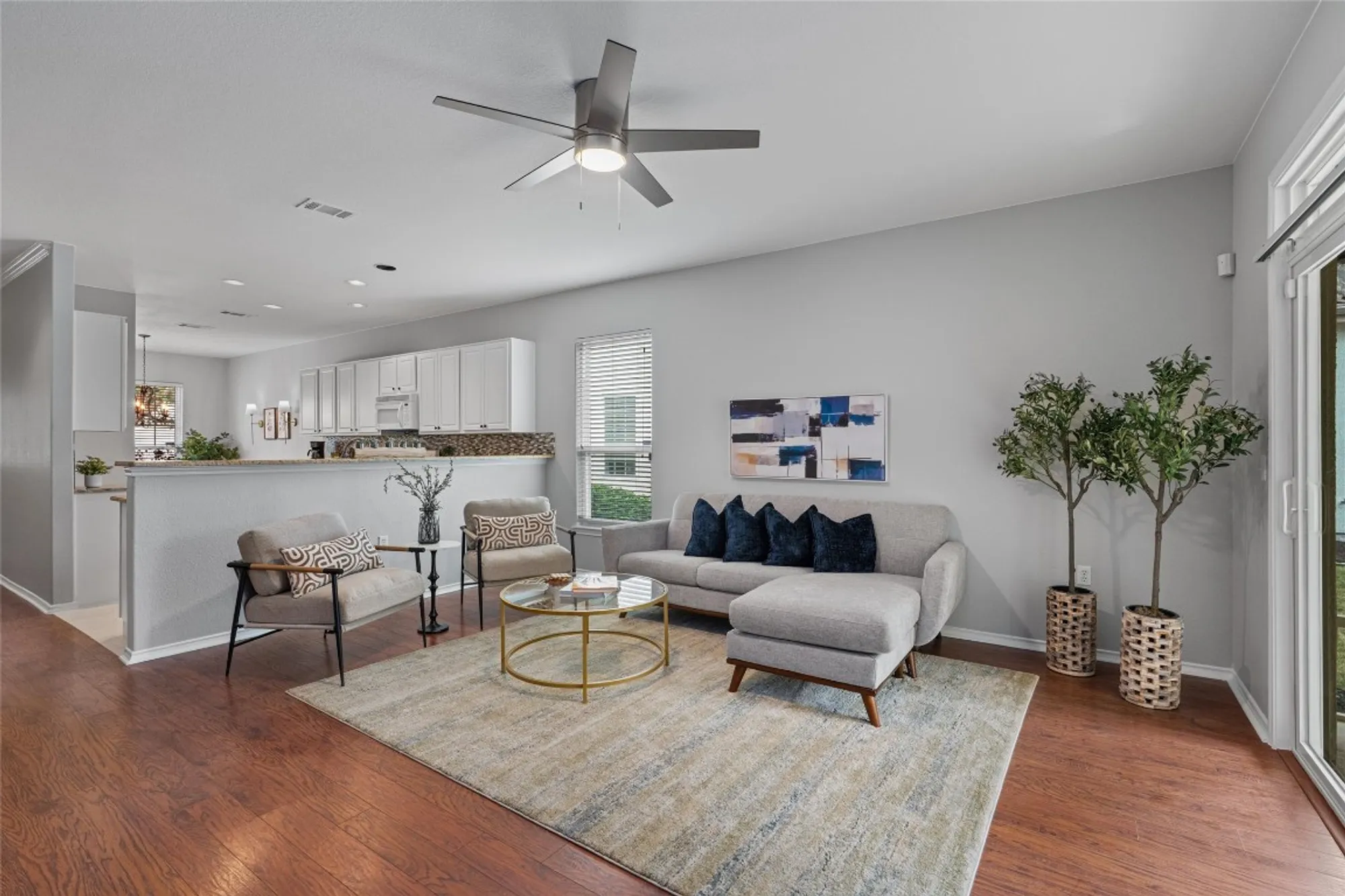 Property Slideshow image 2 of 30 | 225 crockett loop, Georgetown, TX, 78633