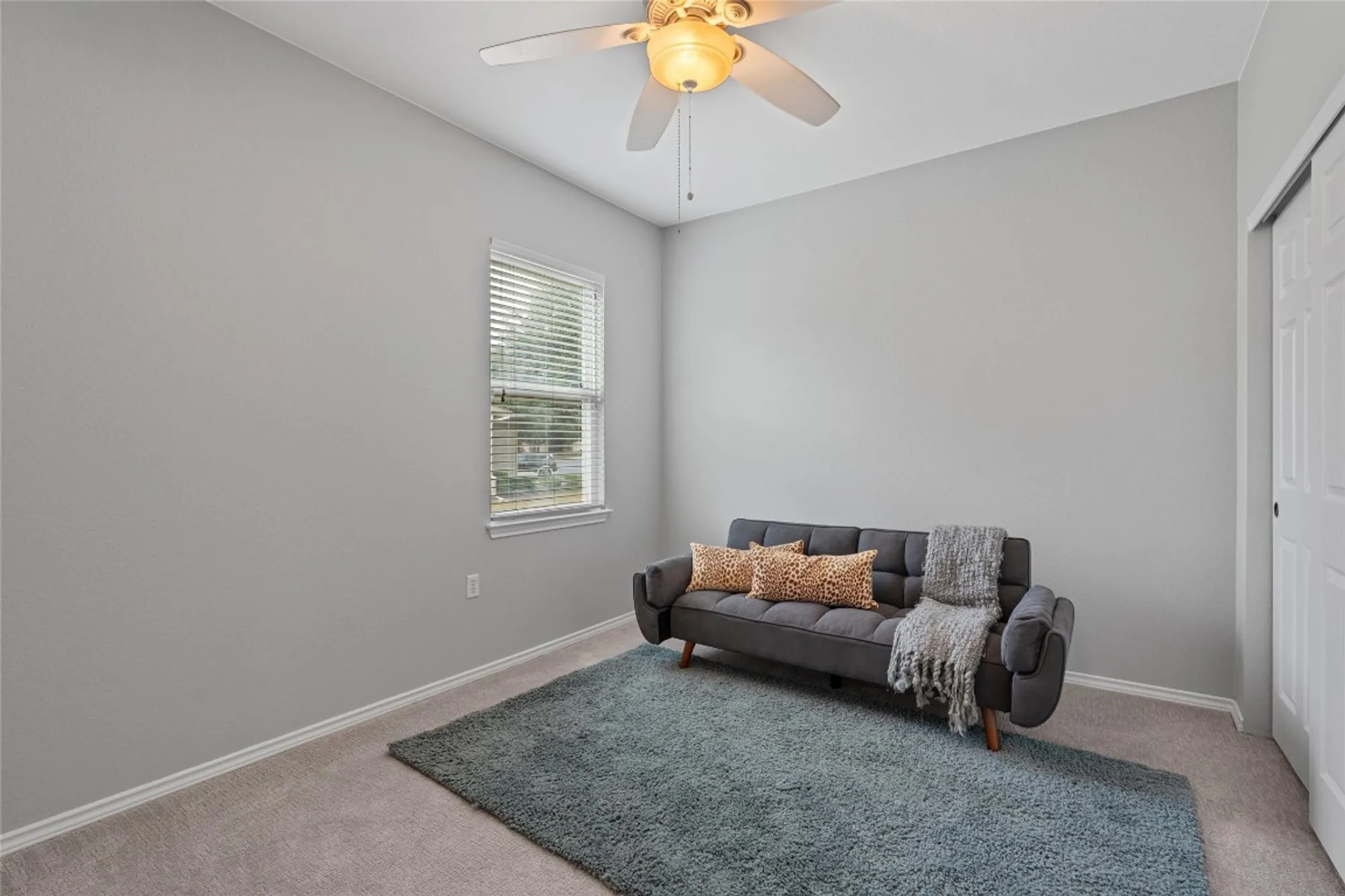 Property Slideshow image 20 of 30 | 225 crockett loop, Georgetown, TX, 78633