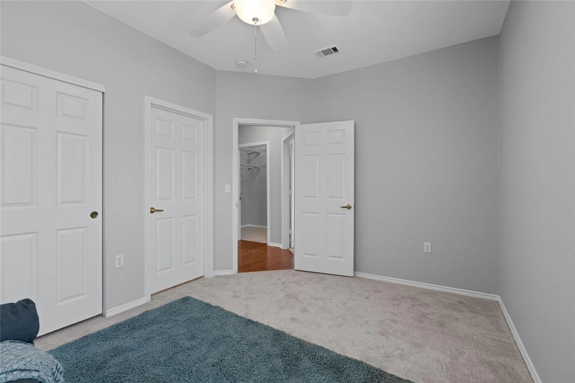 Property Slideshow image 21 of 30 | 225 crockett loop, Georgetown, TX, 78633