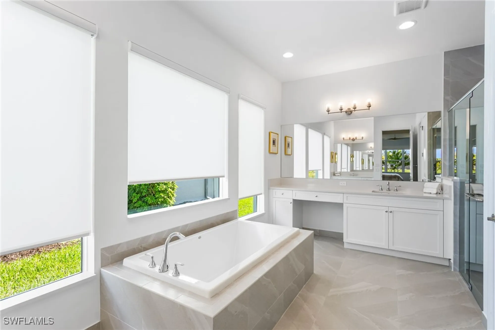 Property Slideshow image 19 of 50 | 11813 drake ln, Naples, FL, 34120