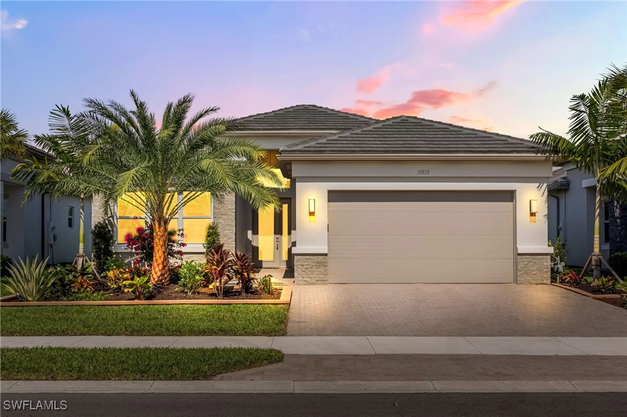 Property Slideshow image 1 of 50 | 11813 drake ln, Naples, FL, 34120