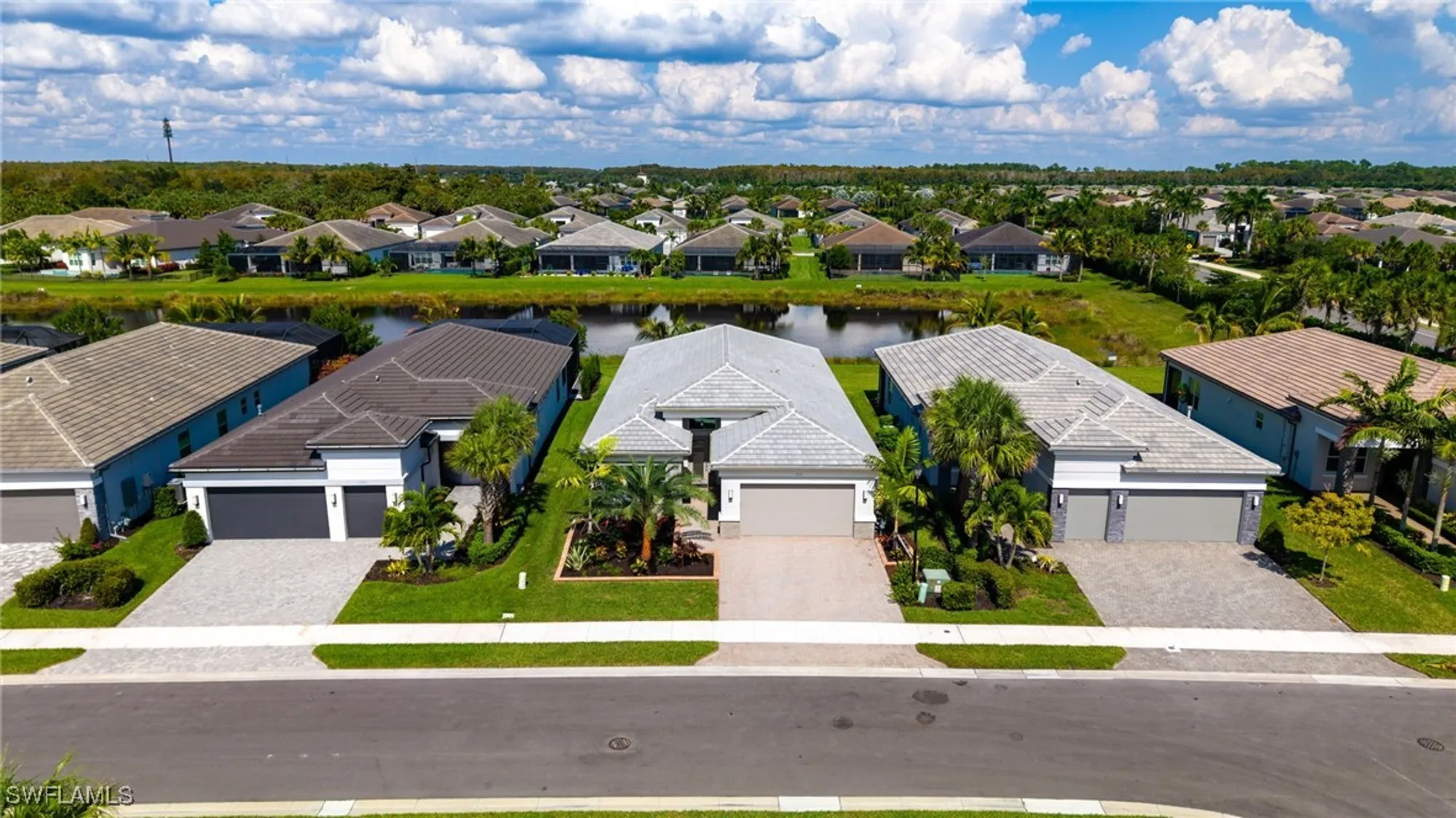 Property Slideshow image 35 of 50 | 11813 drake ln, Naples, FL, 34120