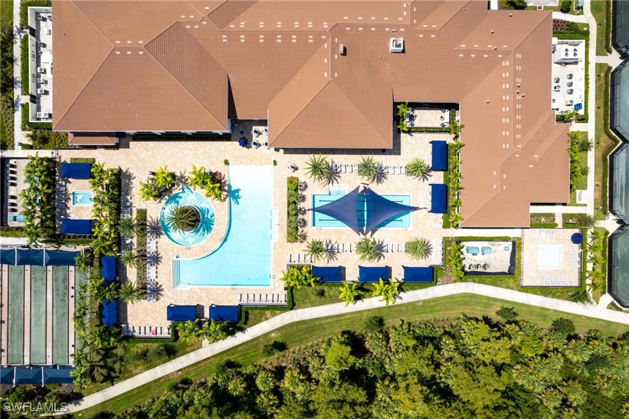 Property Slideshow image 46 of 50 | 11813 drake ln, Naples, FL, 34120