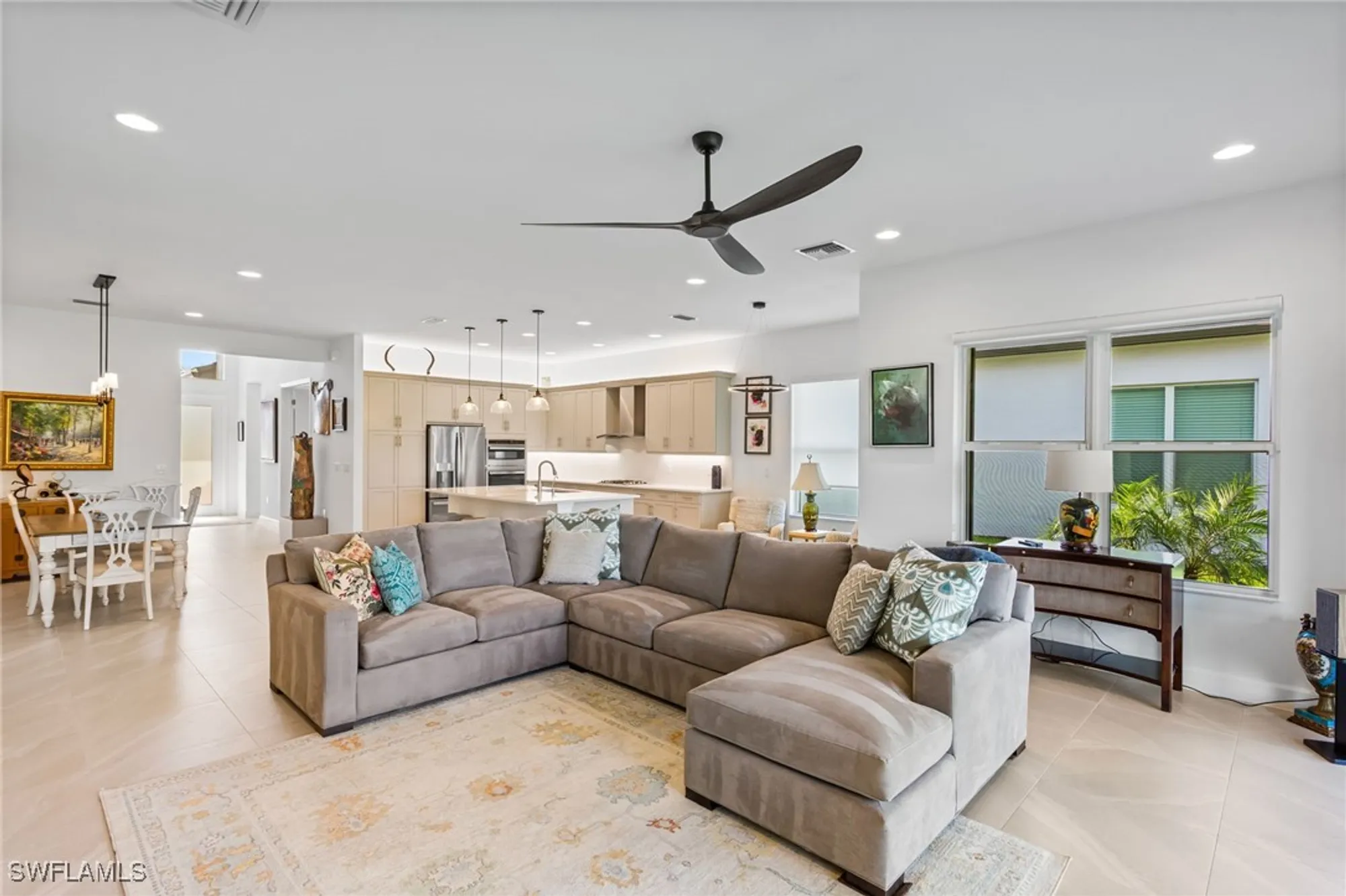 Property Slideshow image 4 of 50 | 11813 drake ln, Naples, FL, 34120