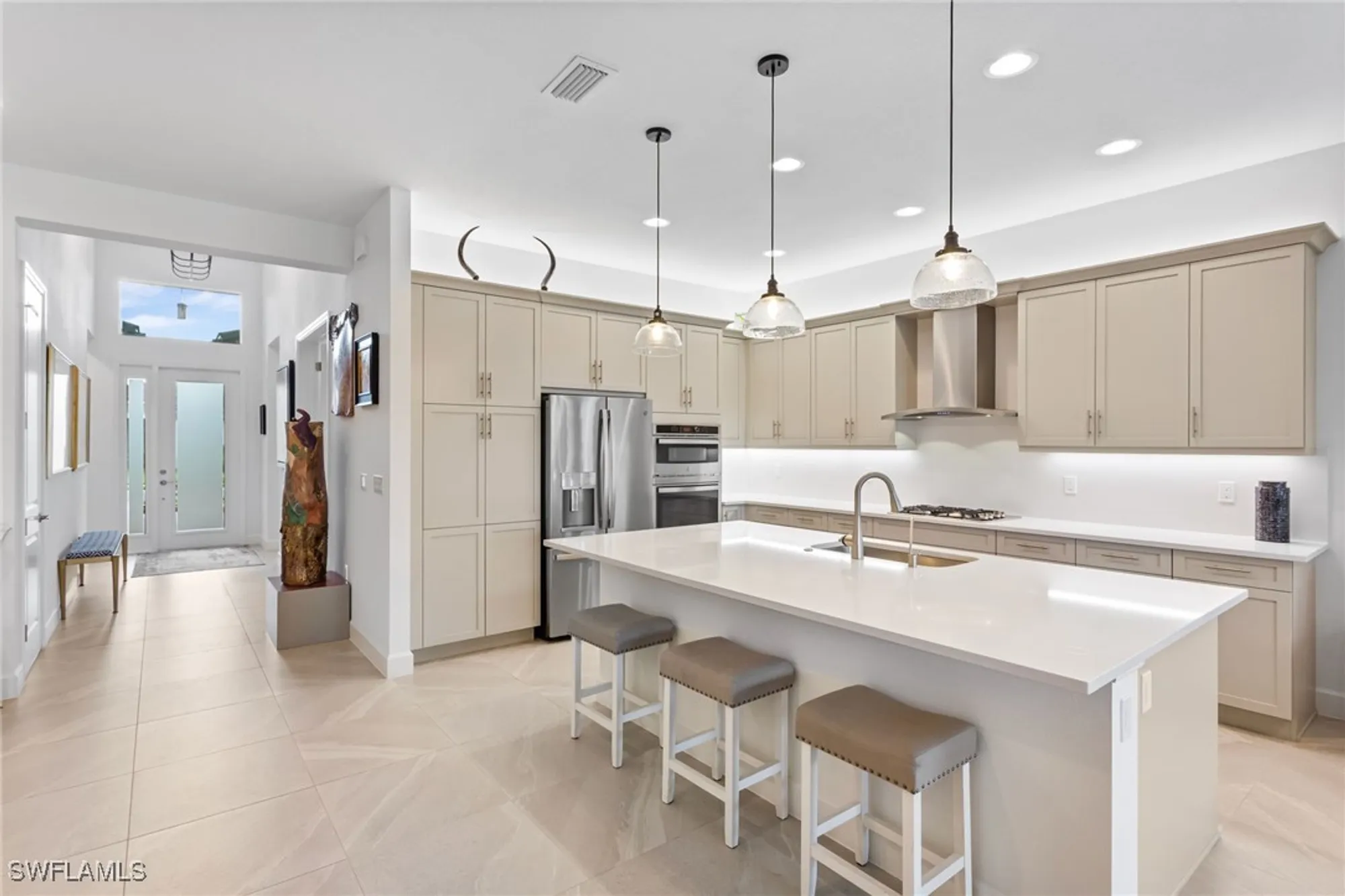 Property Slideshow image 8 of 50 | 11813 drake ln, Naples, FL, 34120