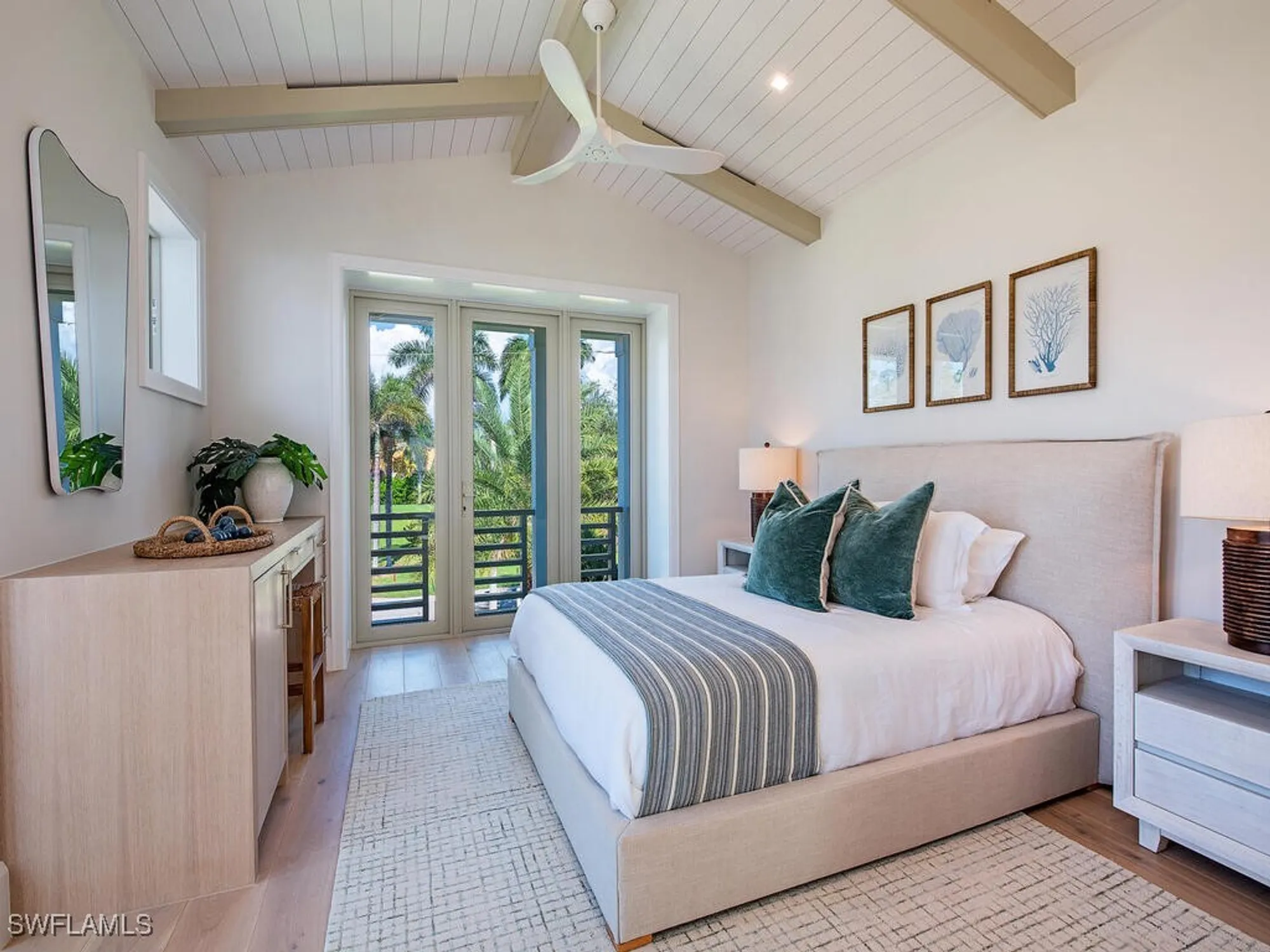 Property Slideshow image 17 of 21 | 306 spring line dr, Naples, FL, 34102