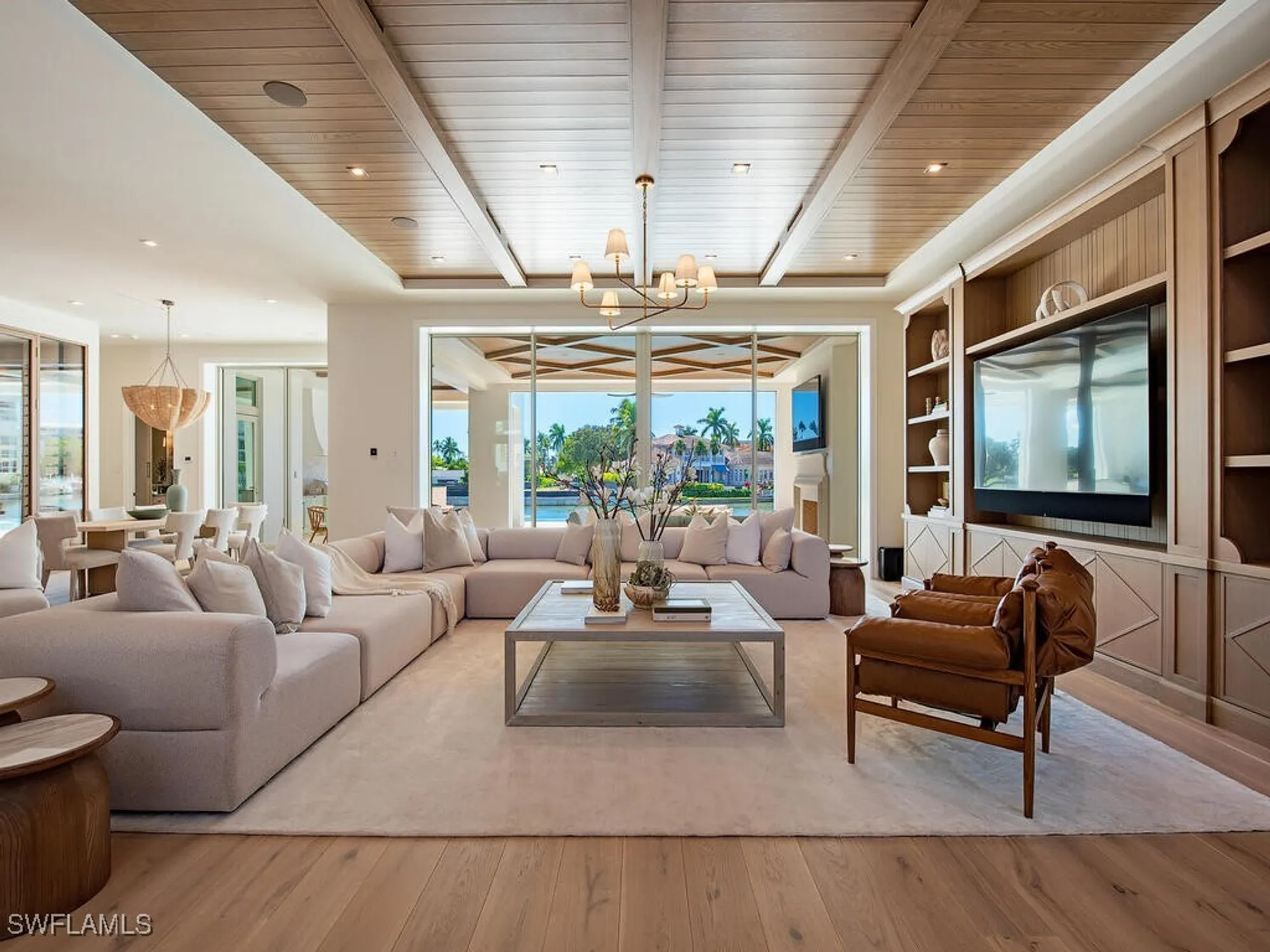 Property Slideshow image 10 of 21 | 306 spring line dr, Naples, FL, 34102