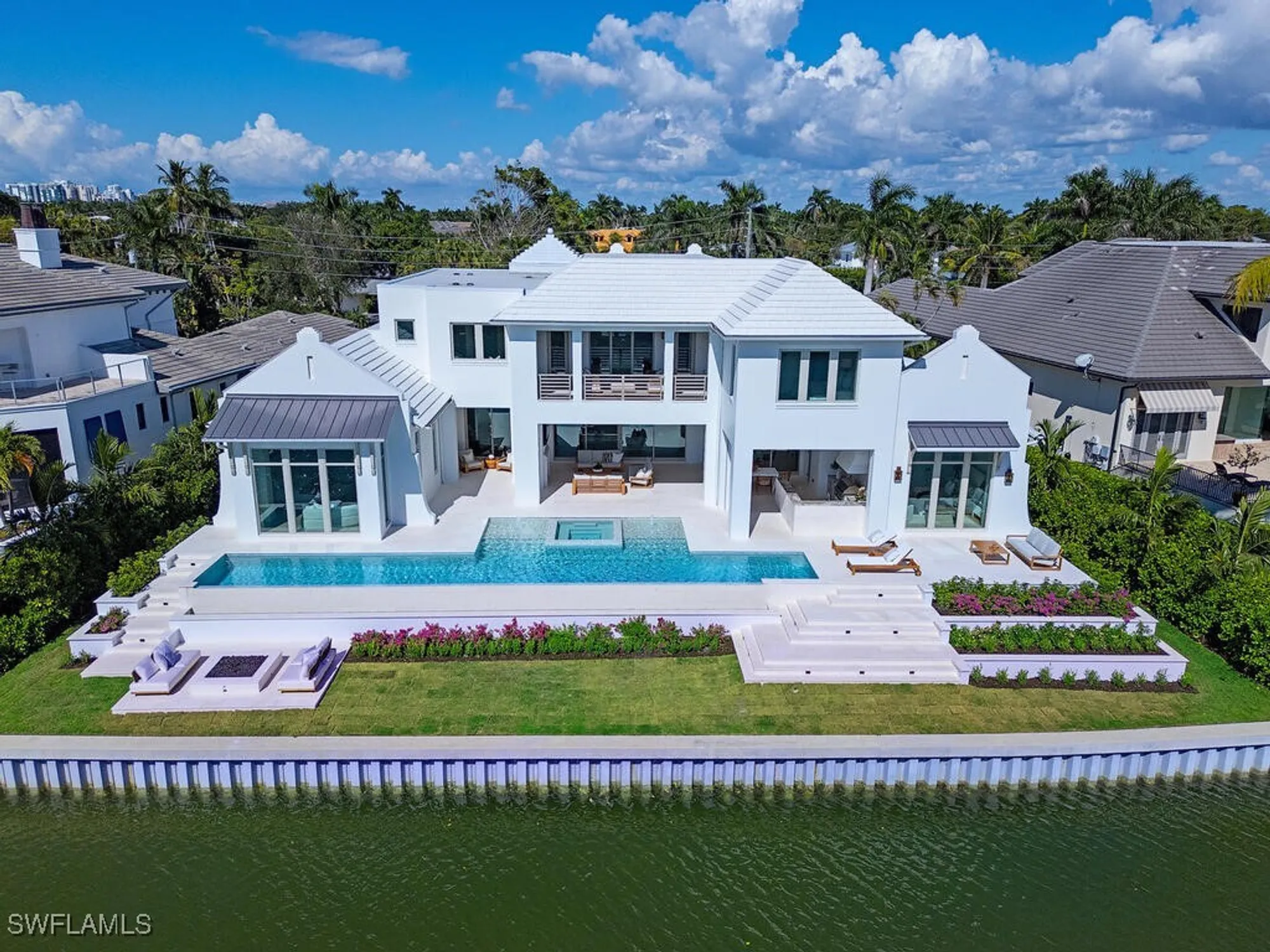 Property Slideshow image 2 of 21 | 306 spring line dr, Naples, FL, 34102