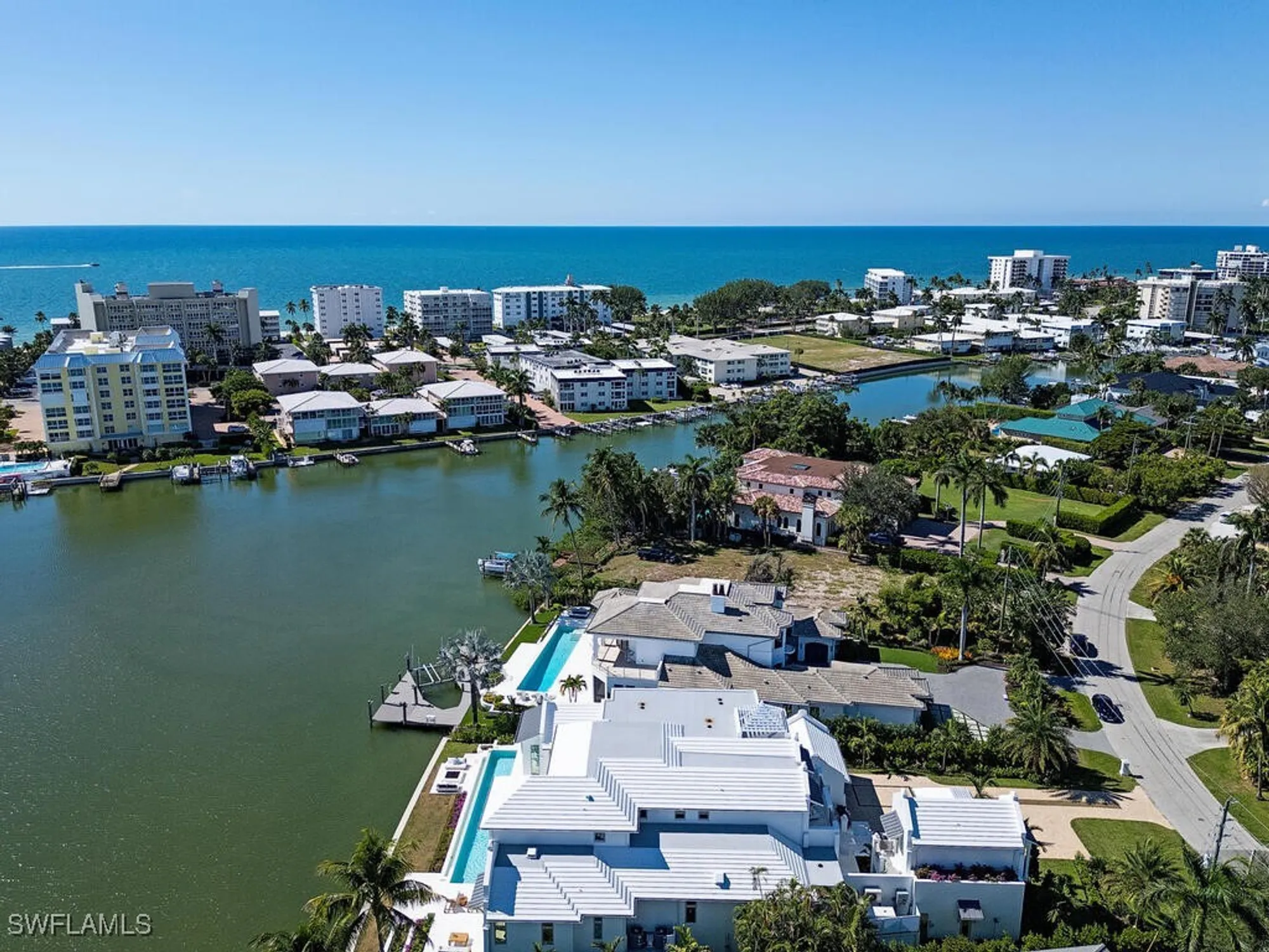 Property Slideshow image 20 of 21 | 306 spring line dr, Naples, FL, 34102