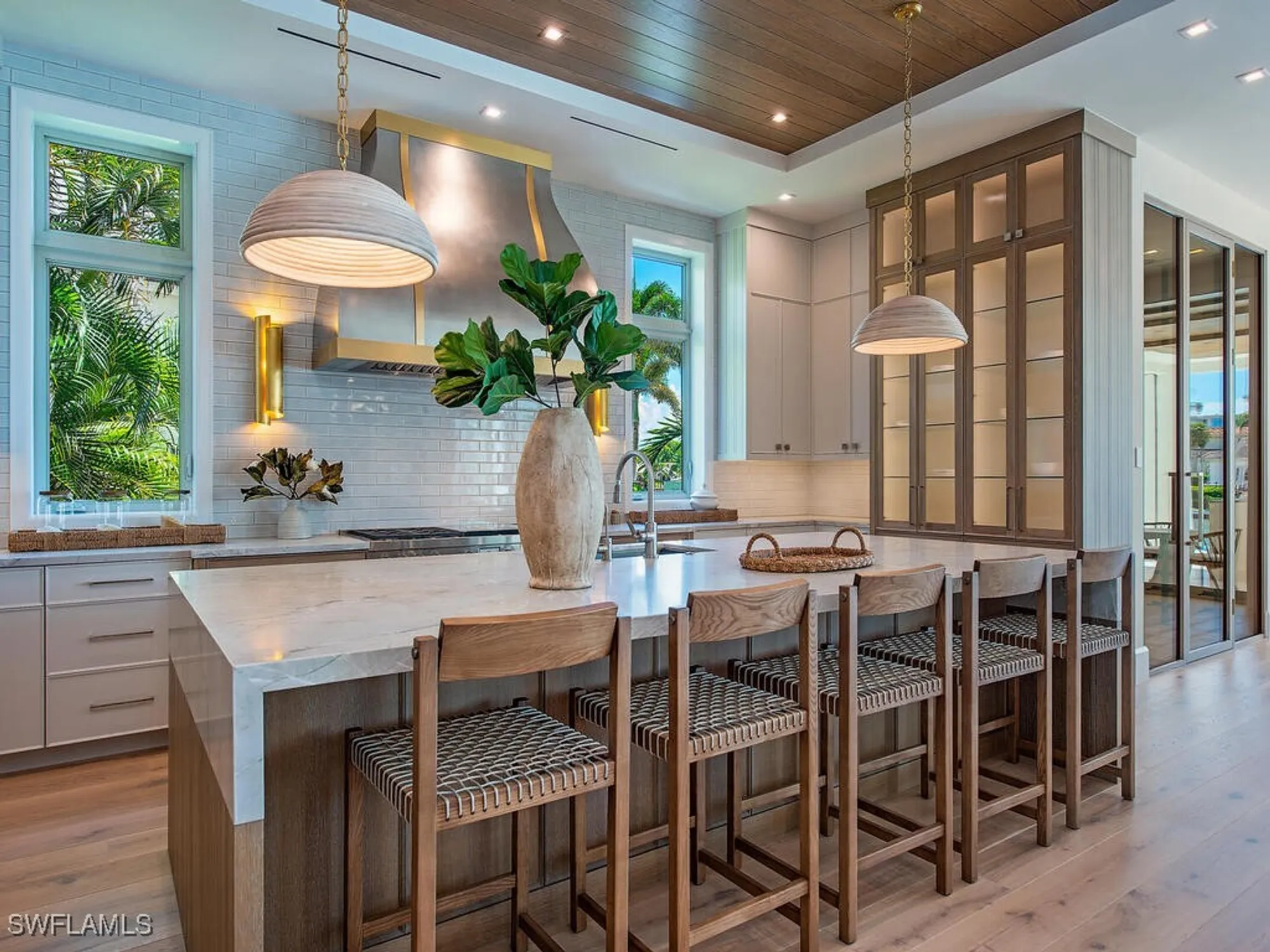 Property Slideshow image 9 of 21 | 306 spring line dr, Naples, FL, 34102
