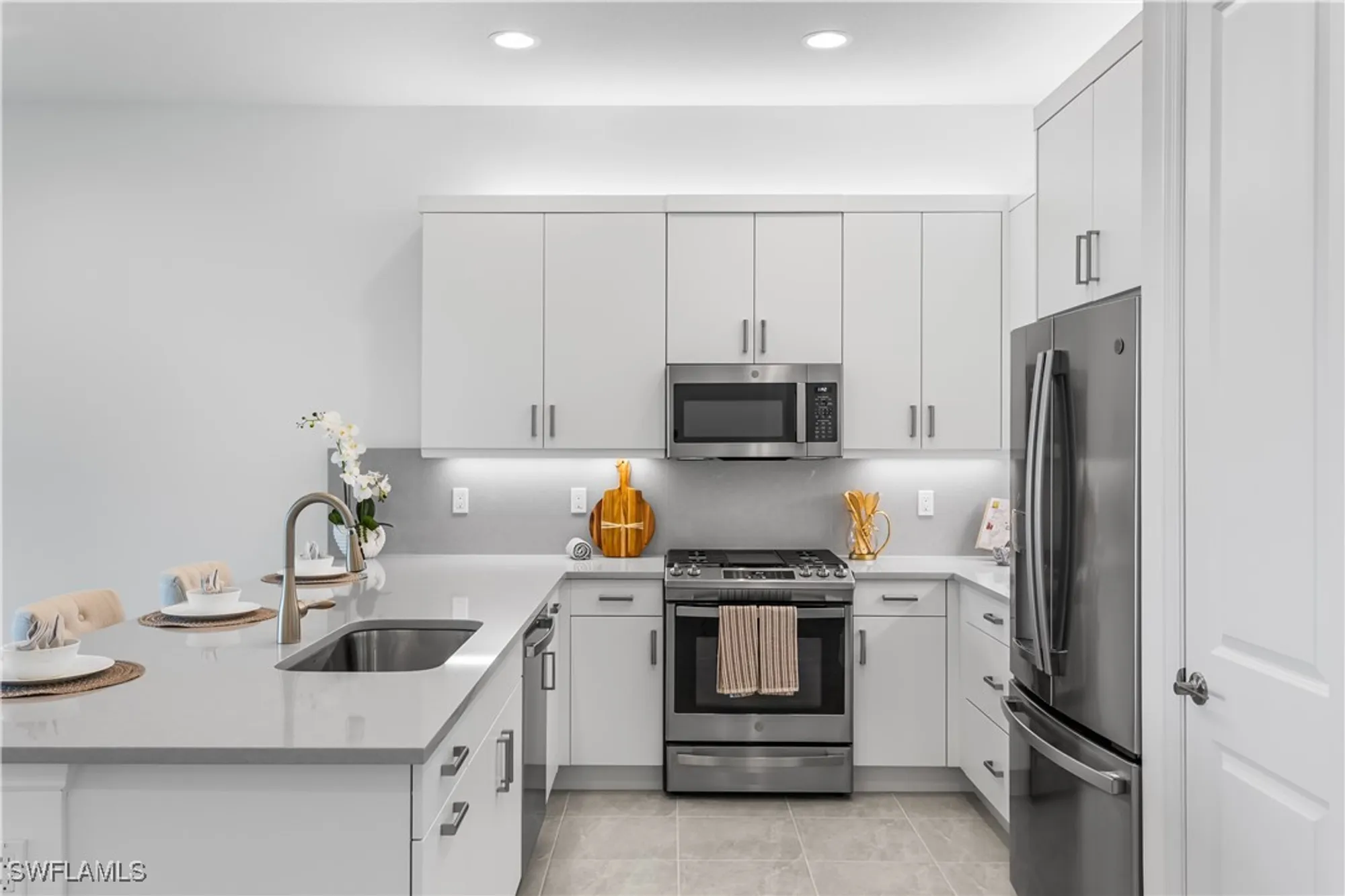 Property Slideshow image 11 of 34 | 12438 dahlia ct, Naples, FL, 34120