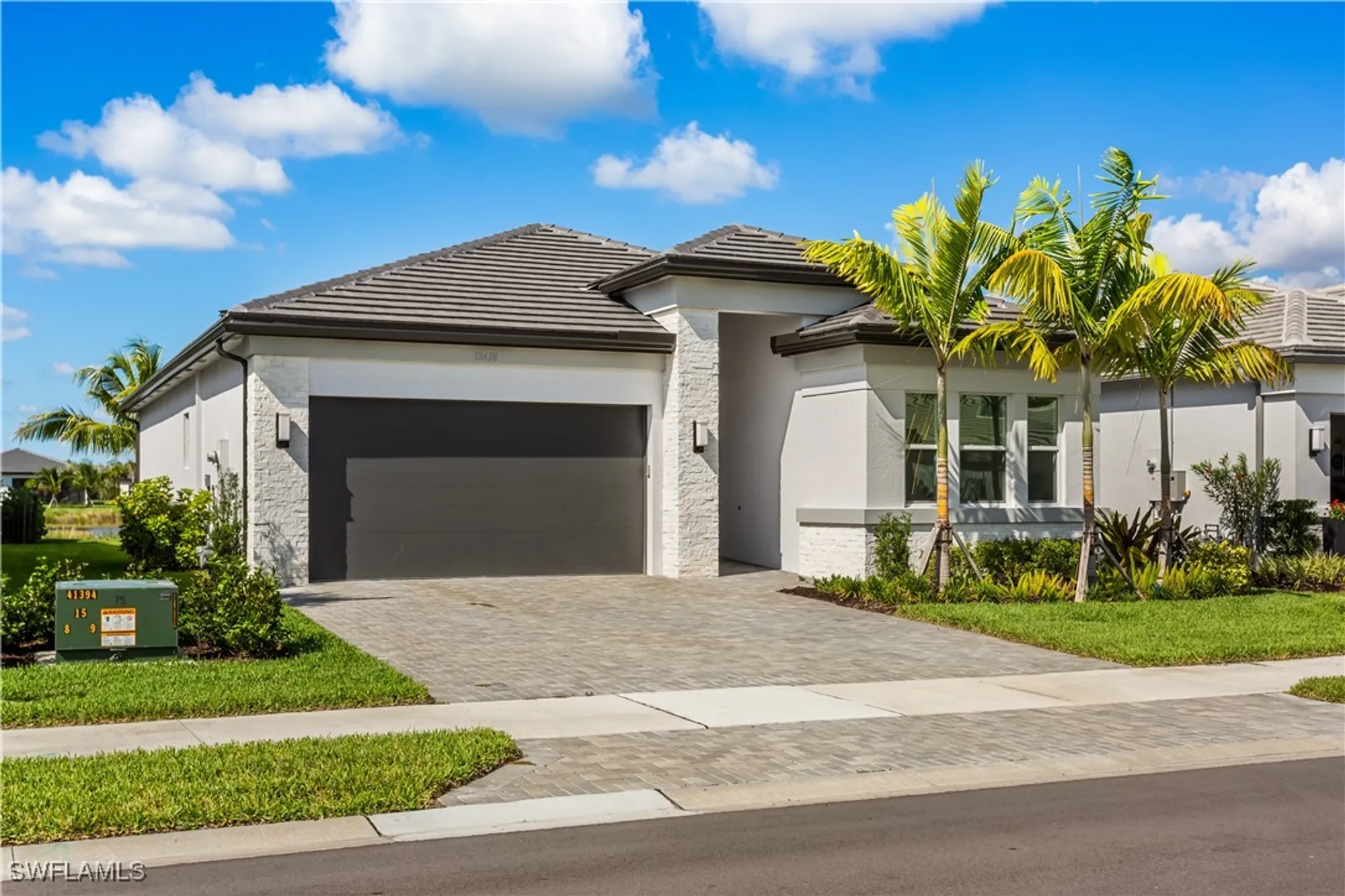 Property Slideshow image 2 of 34 | 12438 dahlia ct, Naples, FL, 34120