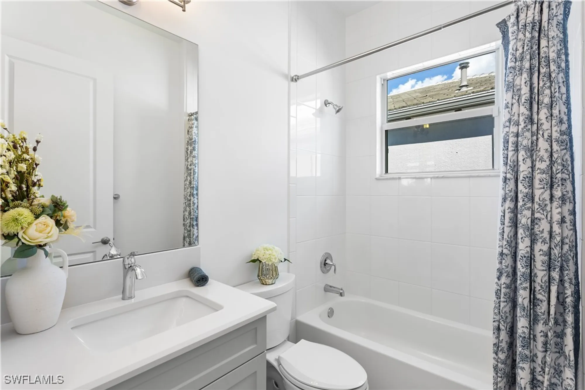 Property Slideshow image 23 of 34 | 12438 dahlia ct, Naples, FL, 34120