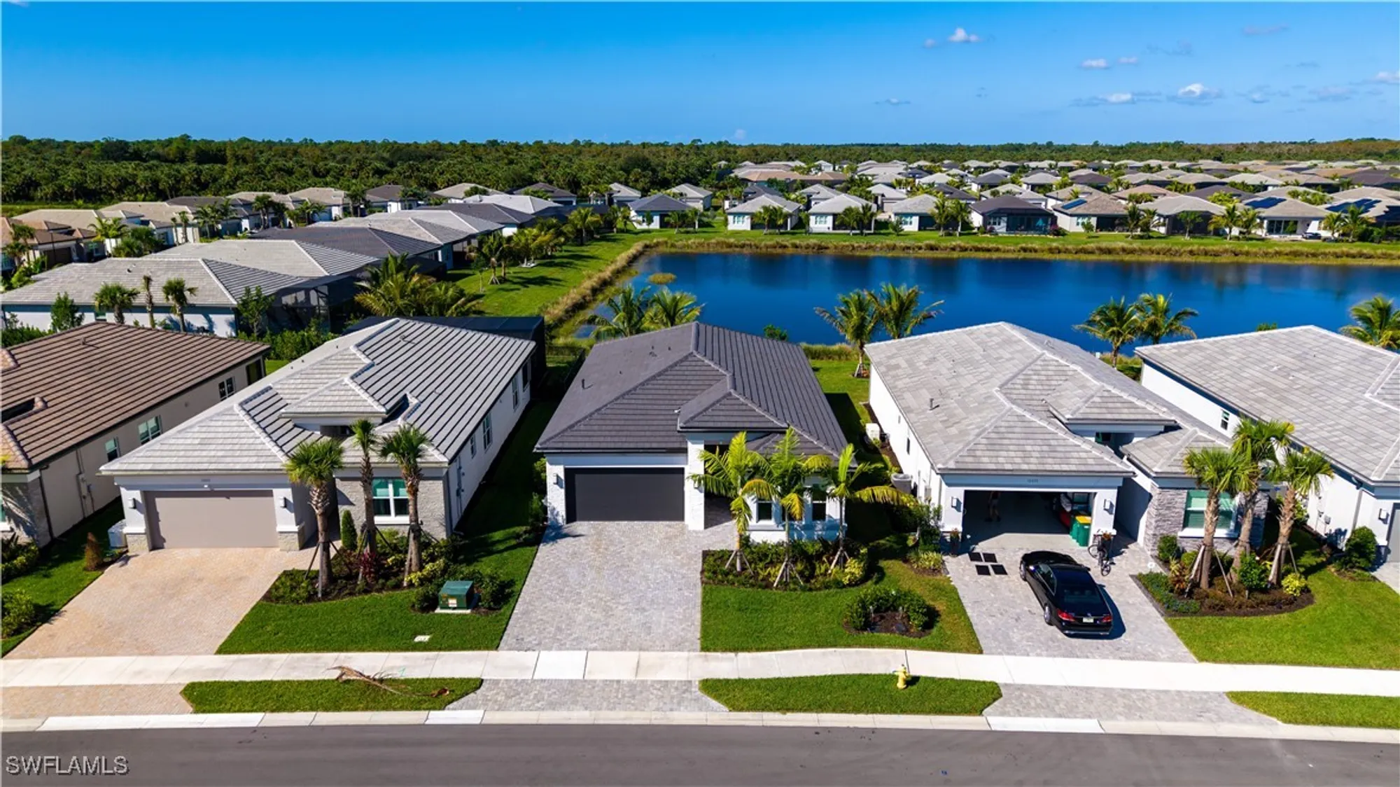 Property Slideshow image 32 of 34 | 12438 dahlia ct, Naples, FL, 34120