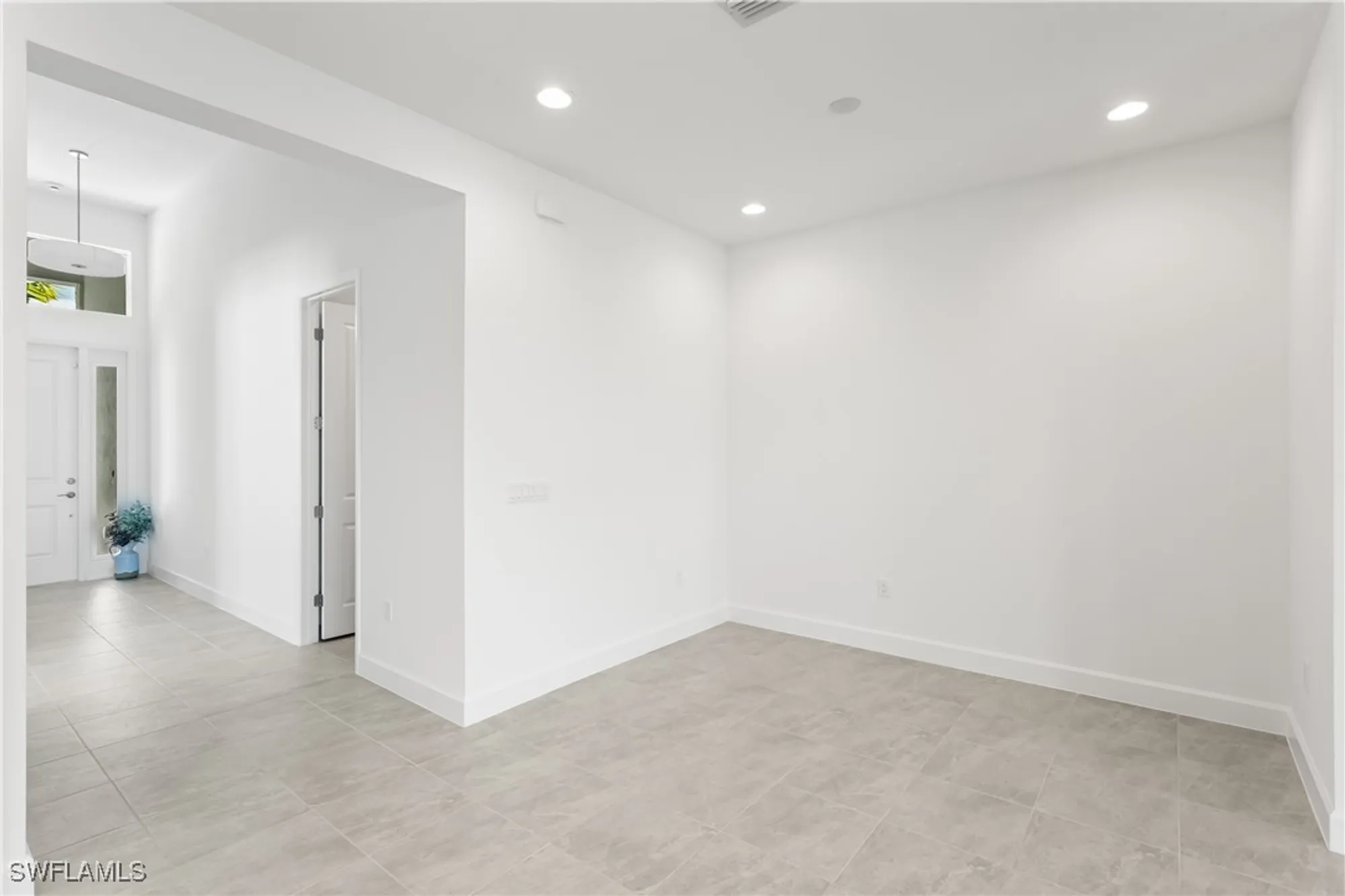 Property Slideshow image 7 of 34 | 12438 dahlia ct, Naples, FL, 34120