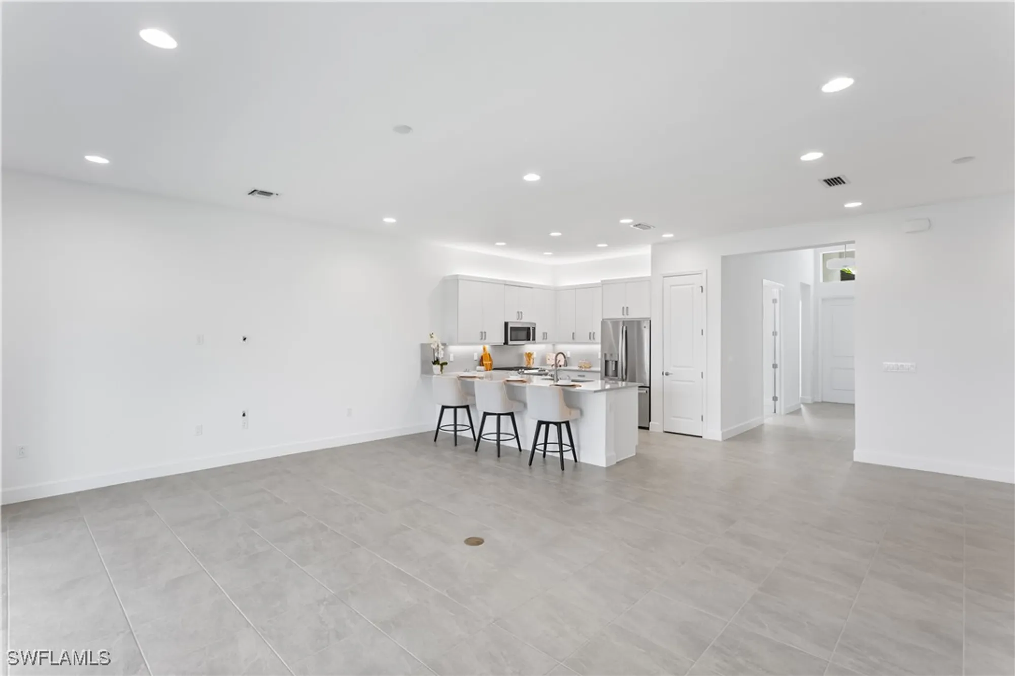 Property Slideshow image 9 of 34 | 12438 dahlia ct, Naples, FL, 34120